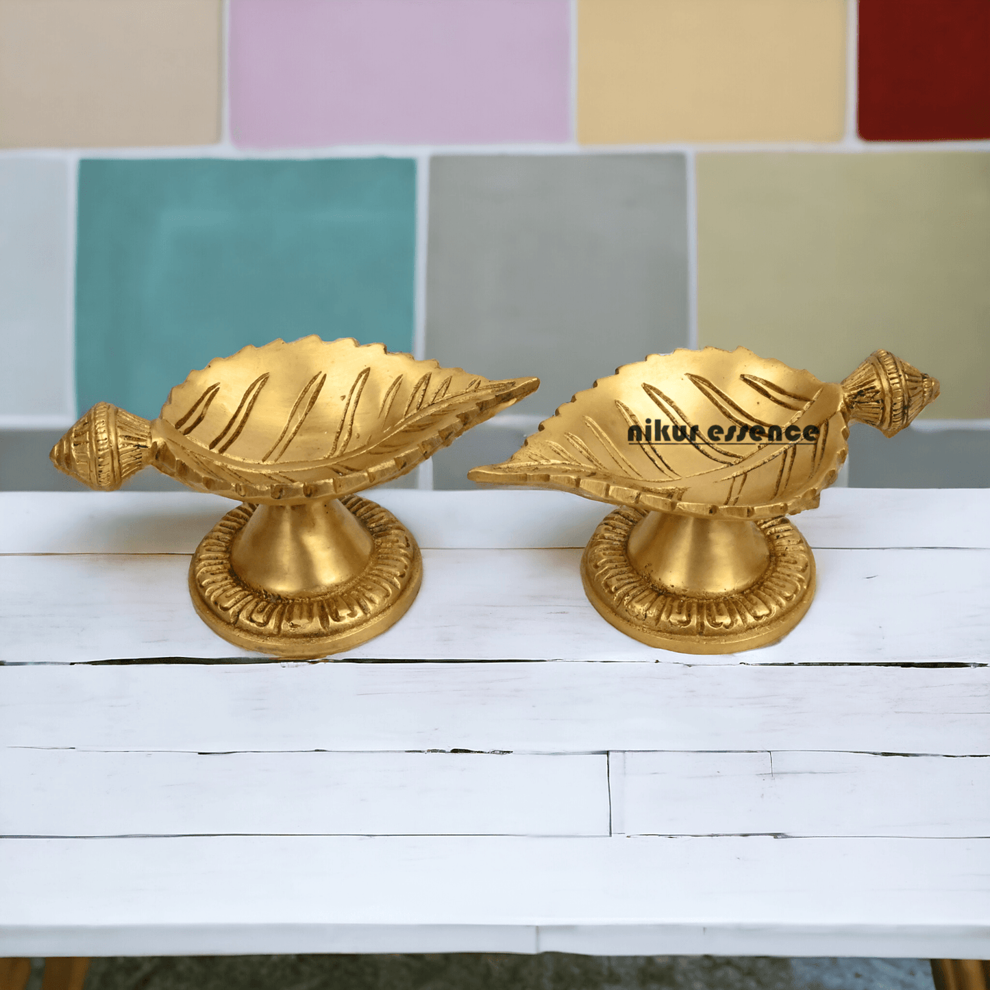 Buy Pure Brass 2 Pair Leaf Diya by Nikur Essence - 14 cm Nikuressence