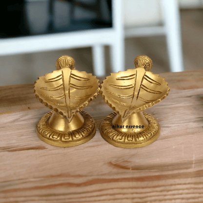 Buy Pure Brass 2 Pair Leaf Diya by Nikur Essence - 14 cm Nikuressence