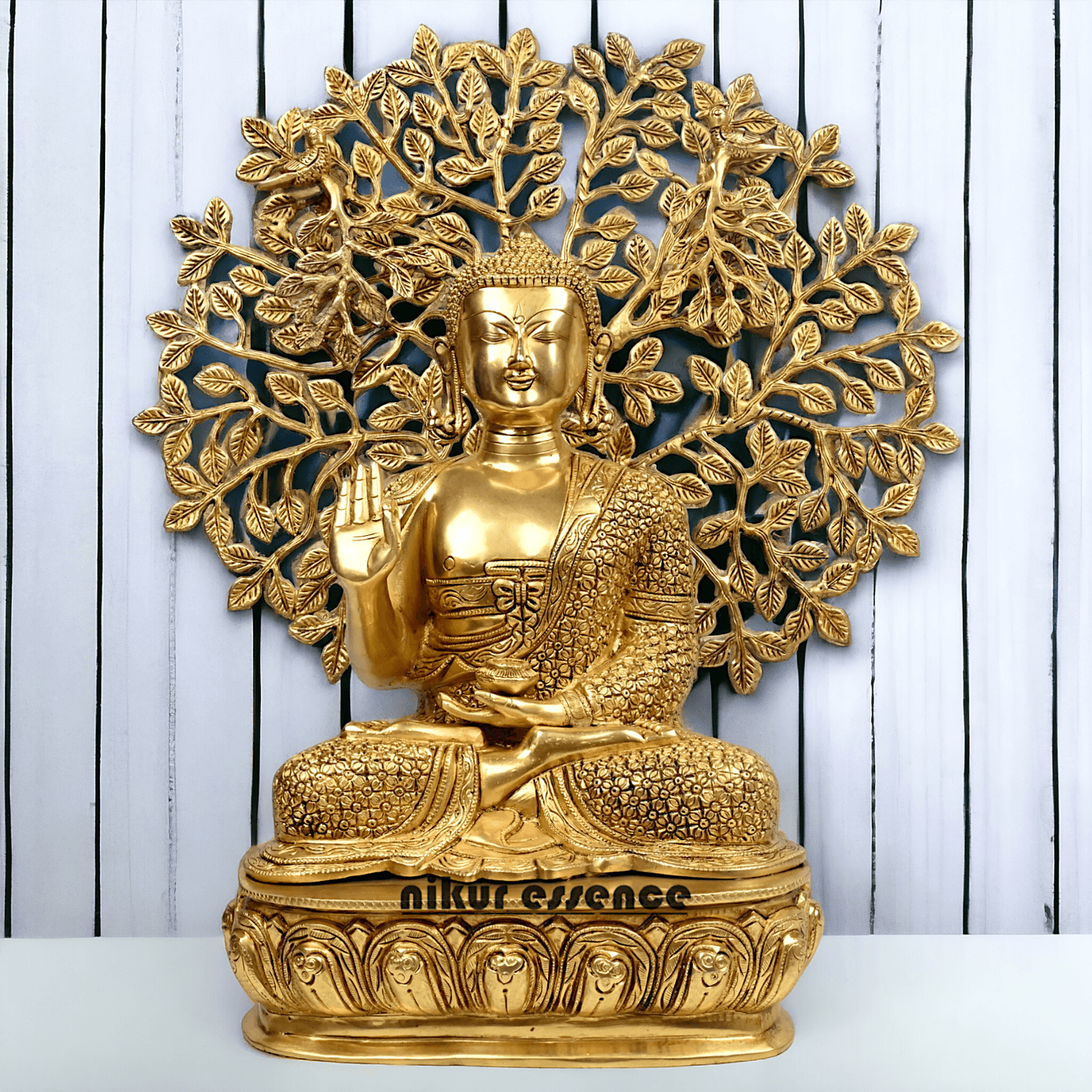 Brass Buddha Statue with Intricately Detailed Tree - nikuressence Nikuressence