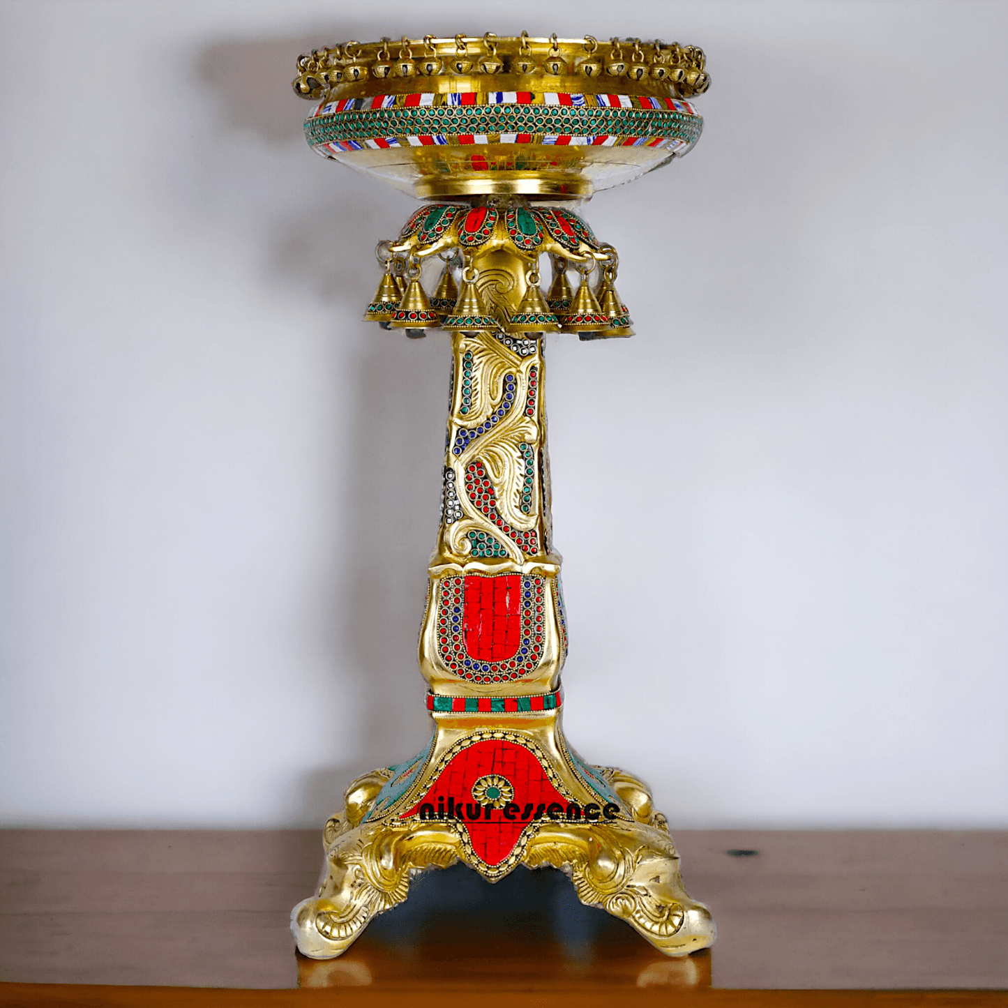 Designer Urli in brass with Stand - Exquisite Brass and Glass Decorative Water Bowl for Home Décor, Garden, and Event Displays Nikuressence