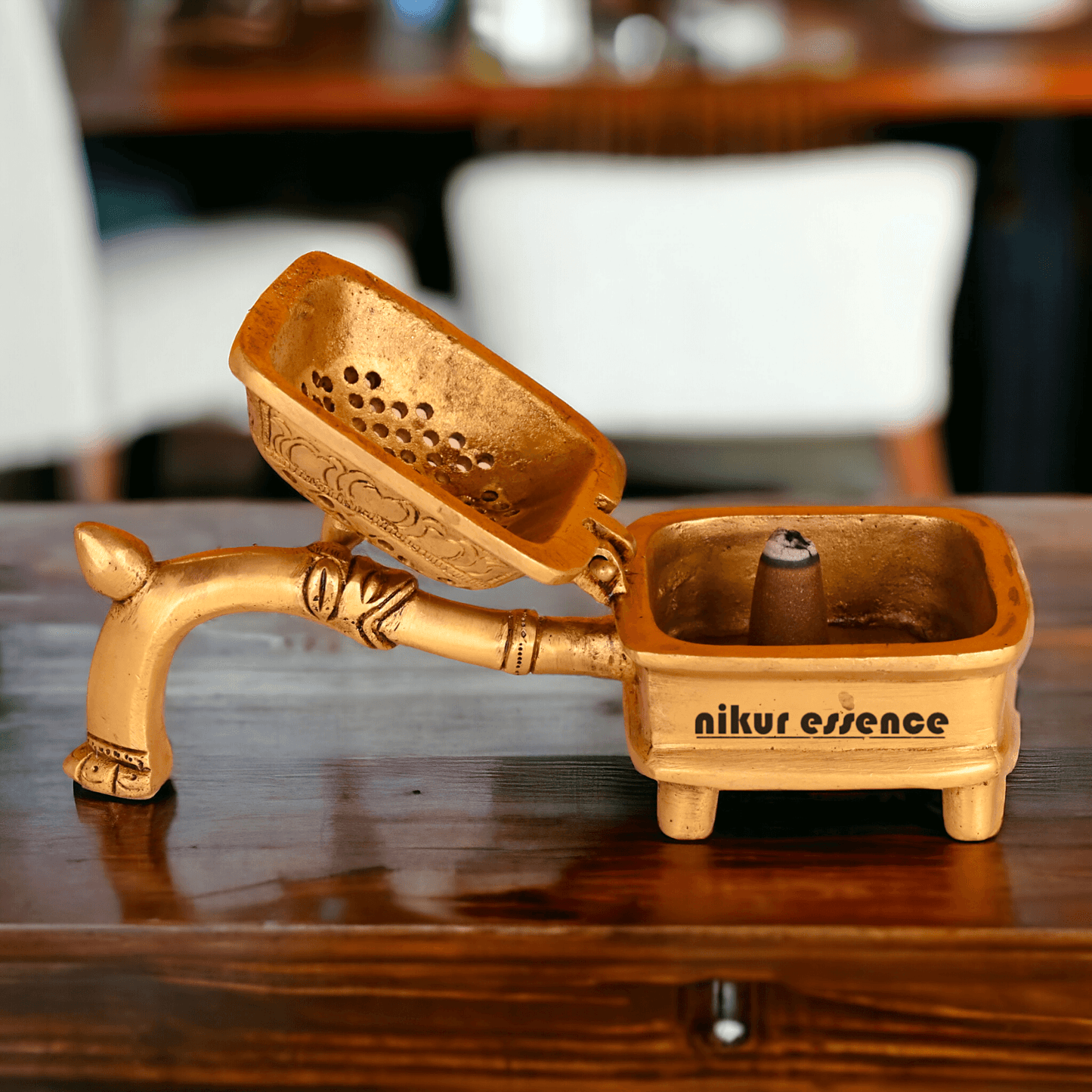 Brass Dhoop Dani with Handle Nikuressence