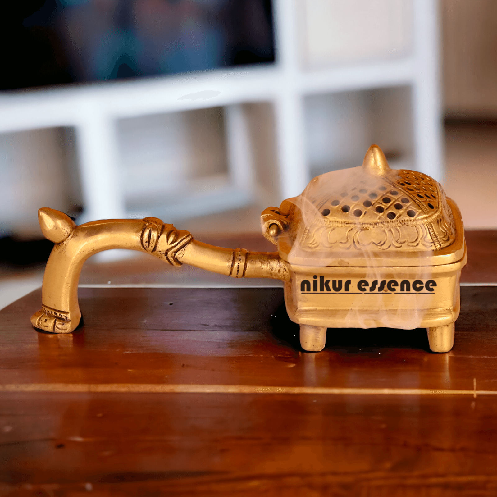 Brass Dhoop Dani with Handle Nikuressence
