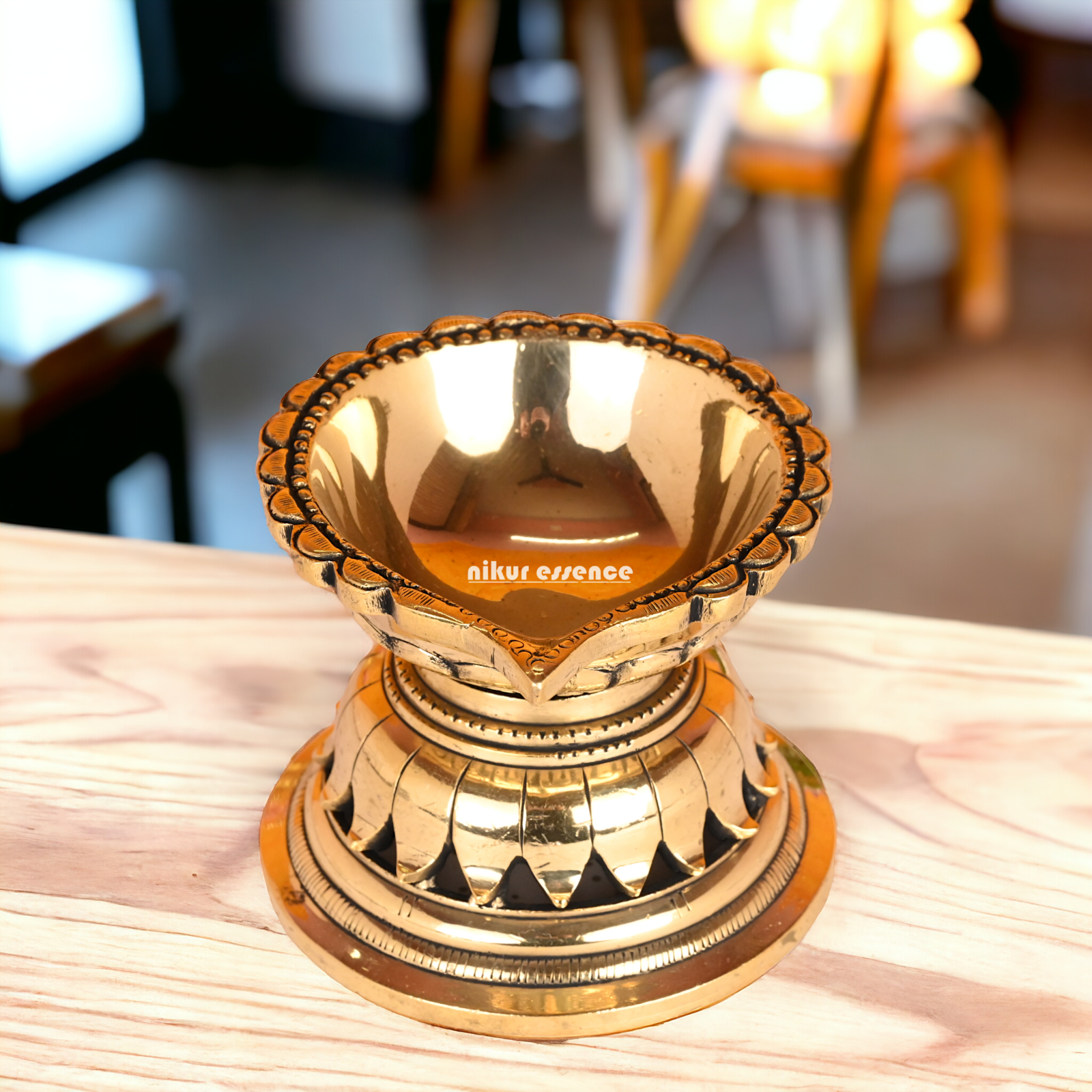 Superfine Brass Diya with Stand - 2.8 Inch Nikuressence