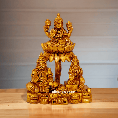 Kuber with Laxmi Kuvera Chithralekha - Exquisite 12 cm Sculptural Representation of Prosperity and Wealth Nikuressence