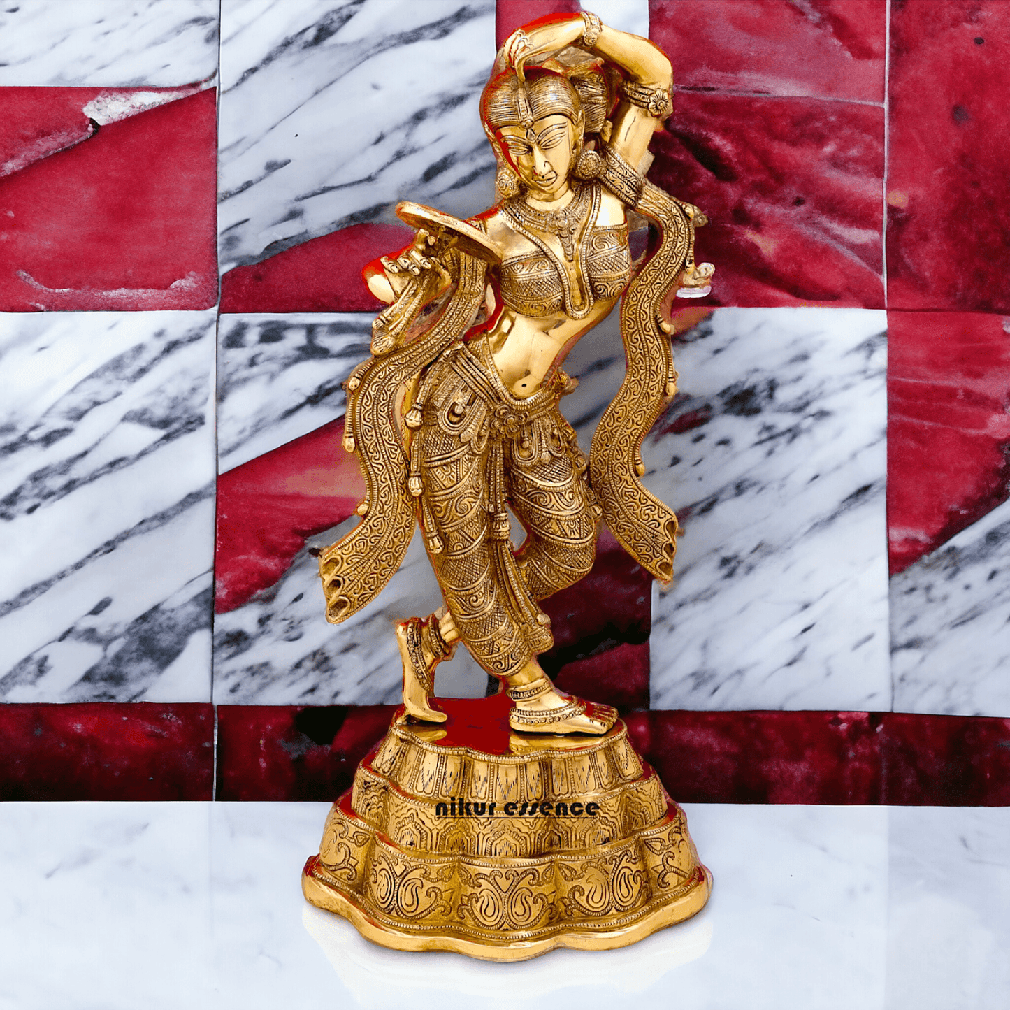 Brass Statue of a Young Lady Applying Vermilion, Capturing the Timeless Ritual of Beauty and Grace Nikuressence