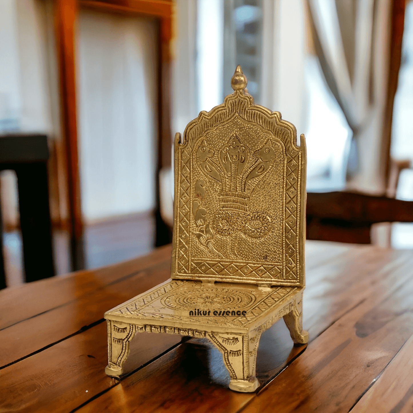 Buy Throne in Solid Brass 18 cm by Nikur Essence Nikuressence