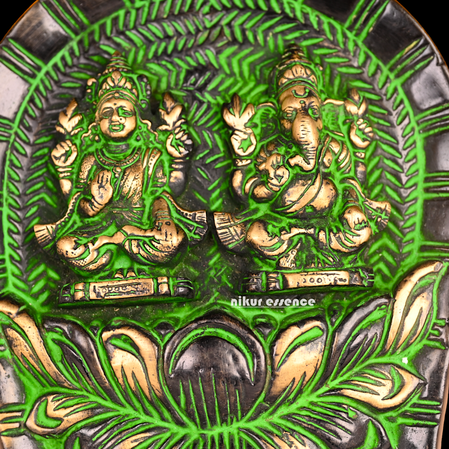 Buy Brass Beautiful Lakshmi Ganesh idol wall hanging - 7.5 Inches Nikuressence