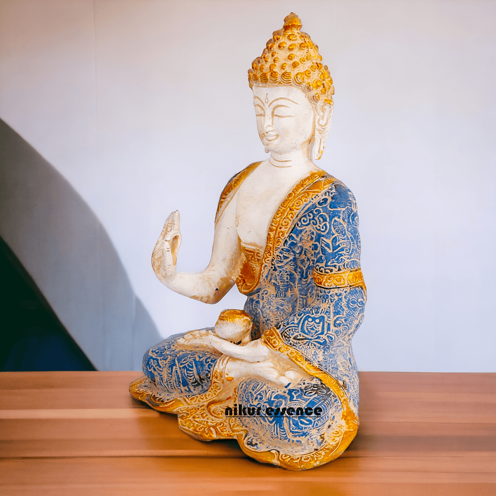 Gautam Buddha Idol , Detailed Handcrafted Sculpture for Spiritual Enrichment Nikuressence