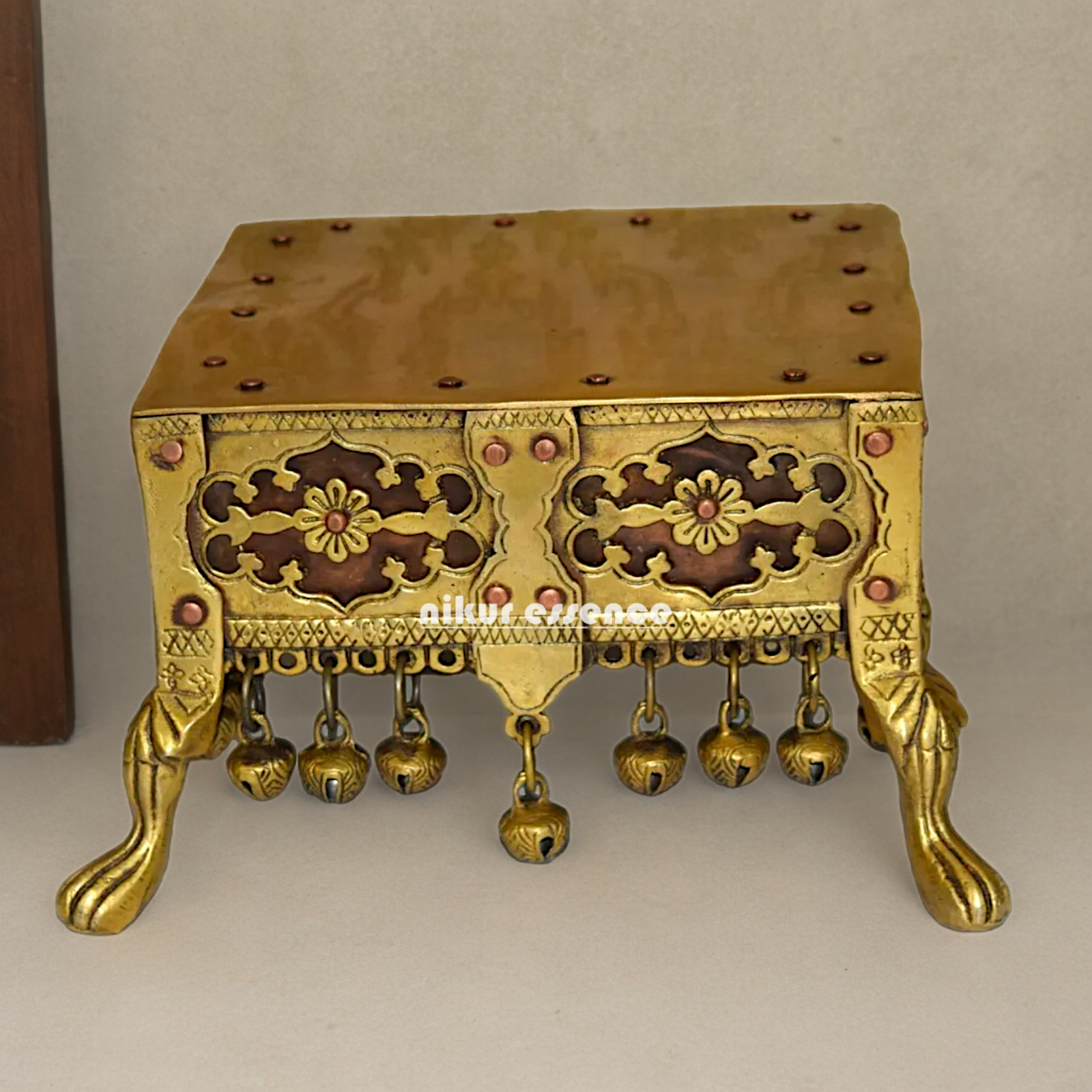 Brass Bhagwan chowki stool - 9 Inches approx Nikuressence