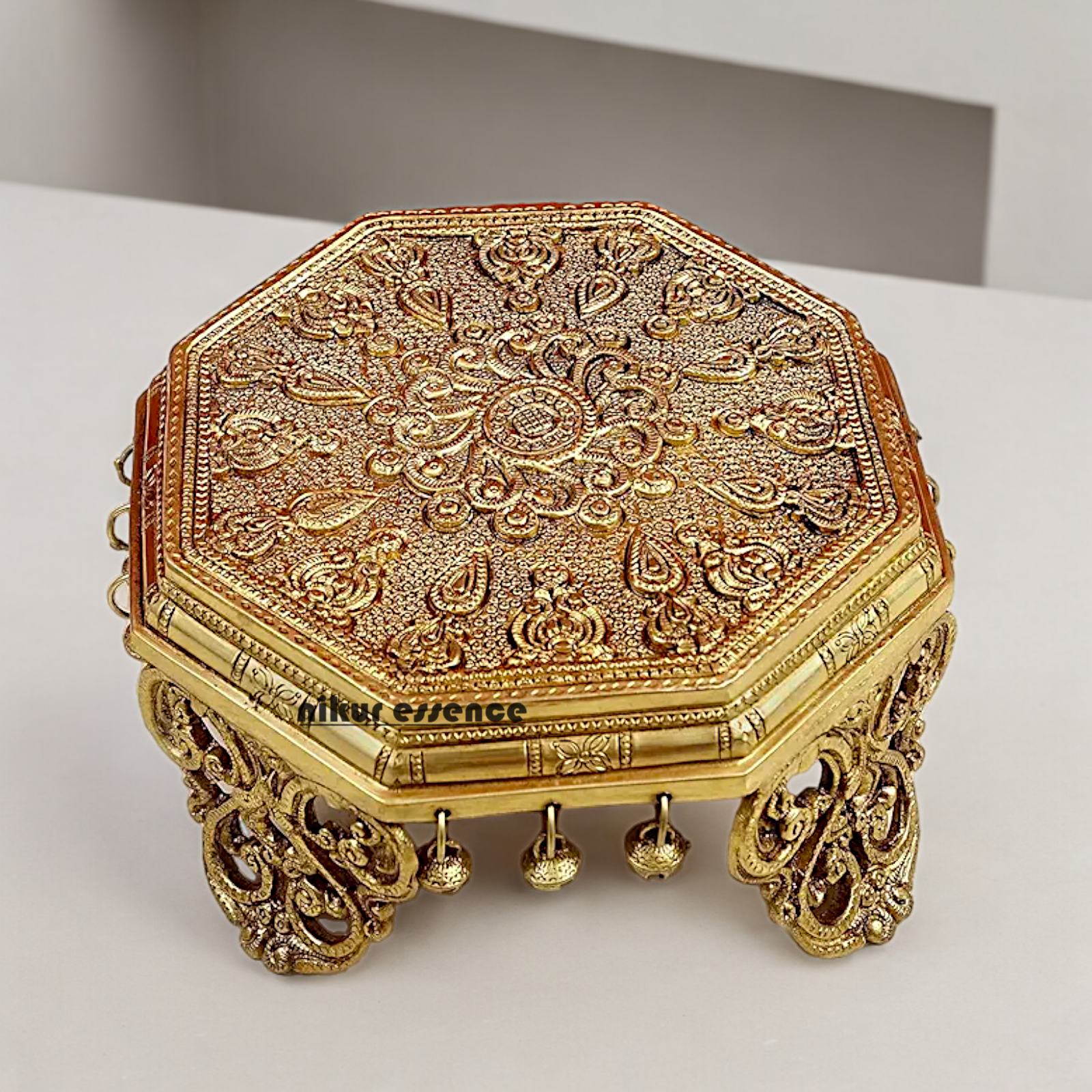 Solid Braas Chowki with Bells Goongru - 11.5 cm Nikuressence