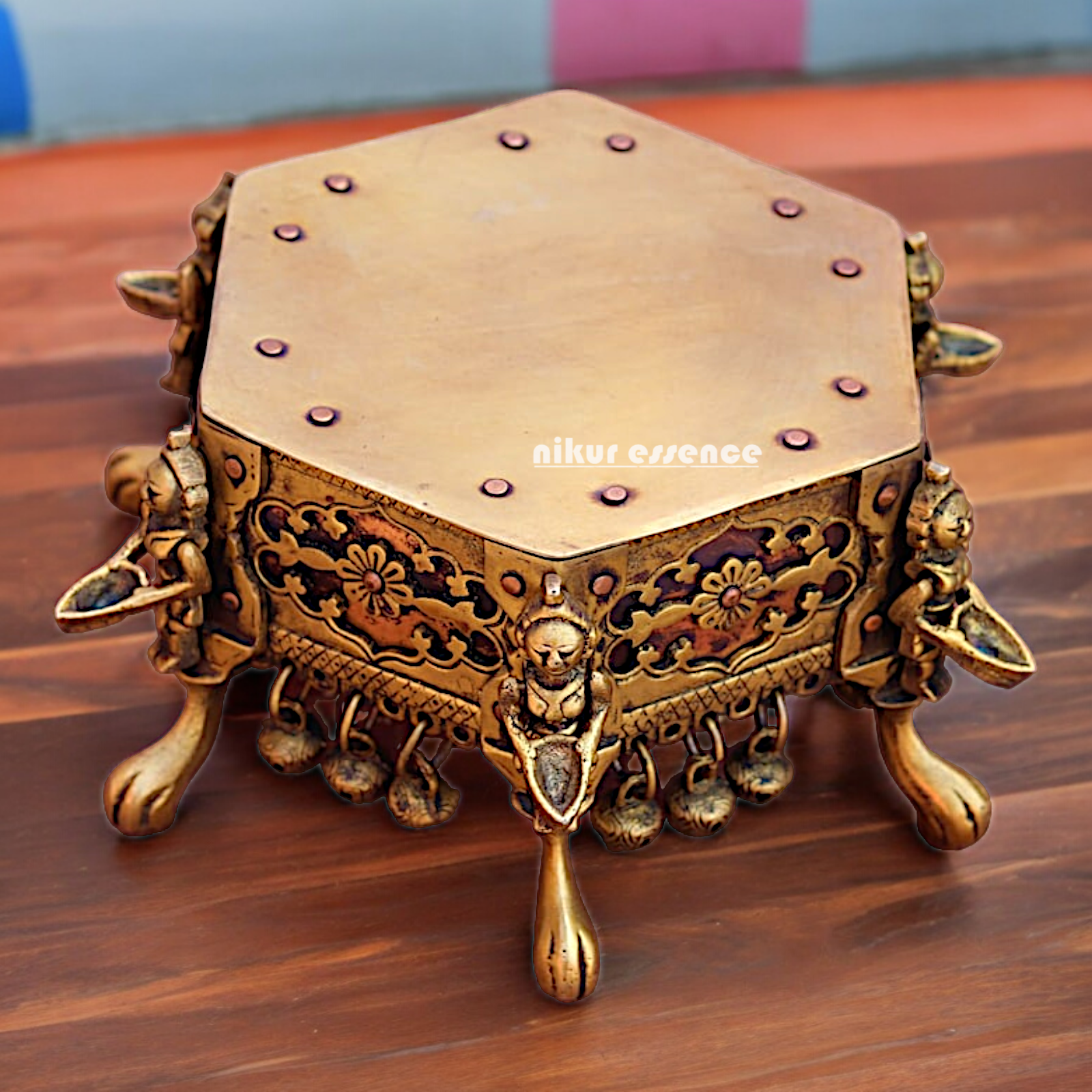 Superfine Pure Brass Chowki with Bells Ghungroo - 17 cm Nikuressence