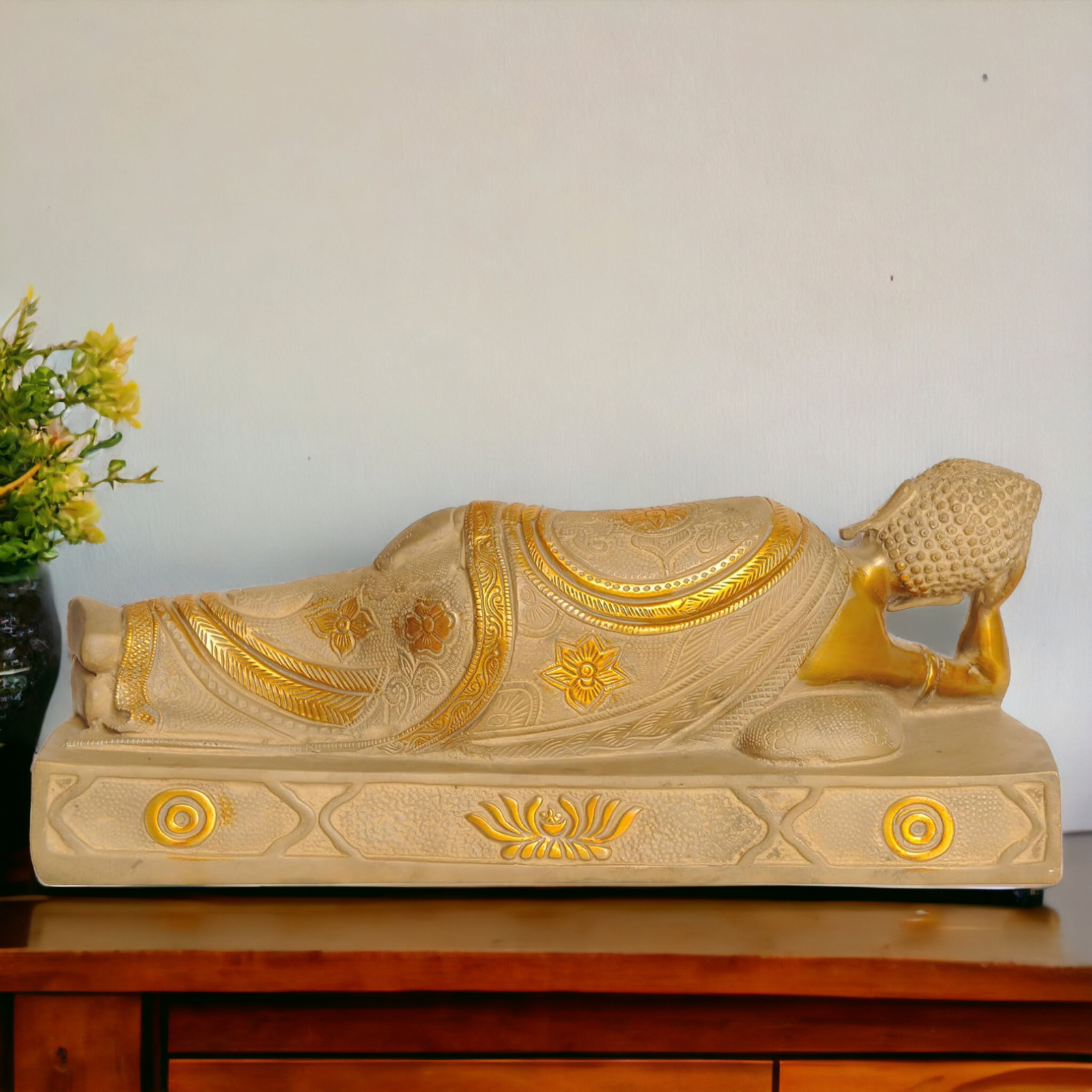 Shop Buddha Resting Brass Idol - 12.598 inches Nikuressence