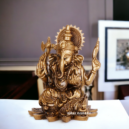 Lord Vinayaka Ganpati Brass idol - 3.75 inches Nikuressence