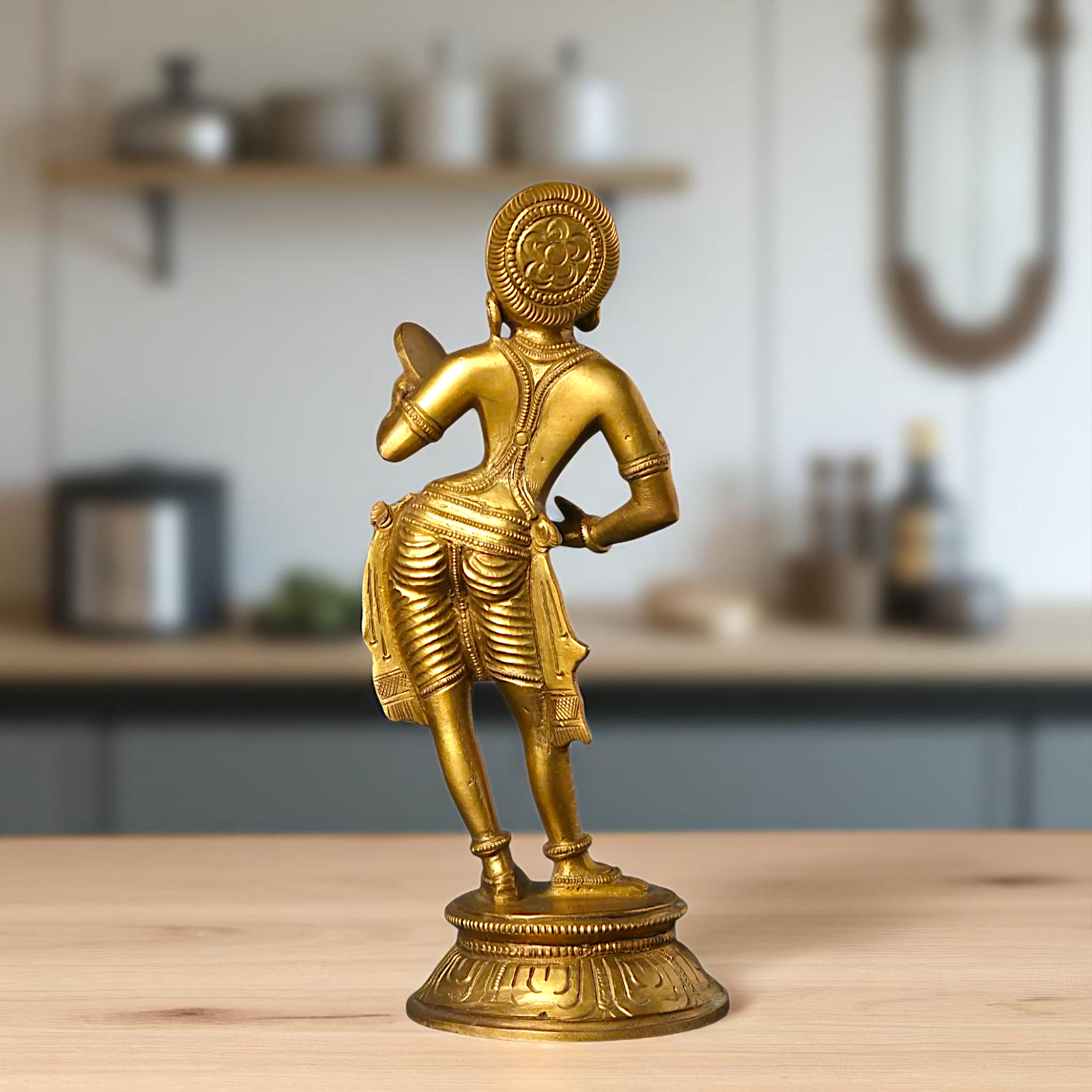 Mirror Lady Standing Bronze/Panchaloha idol - 6 Inches Nikuressence