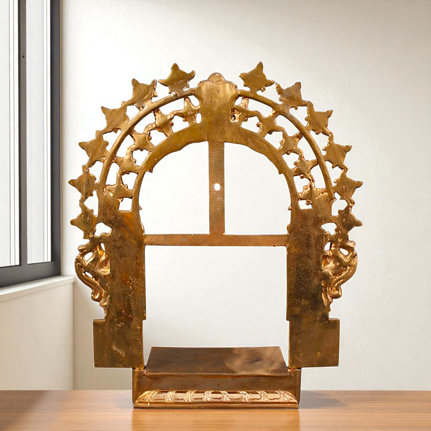 Kirtimukha Singhasan Bronze/Panchaloha idol - 17 Inches Nikuressence