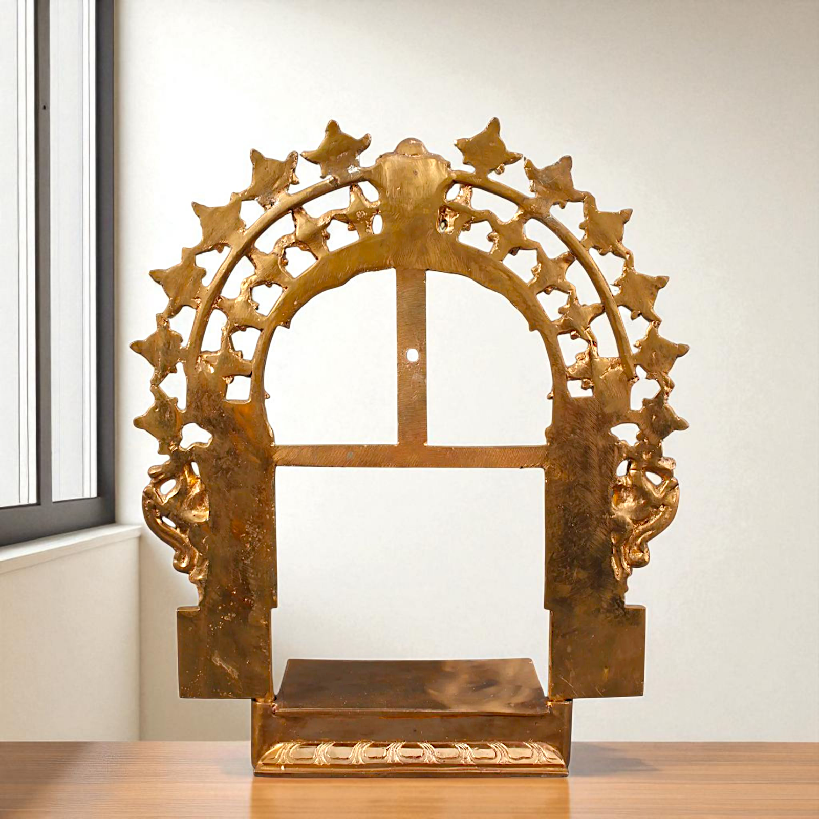 Kirtimukha Singhasan Bronze/Panchaloha idol - 17 Inches Nikuressence