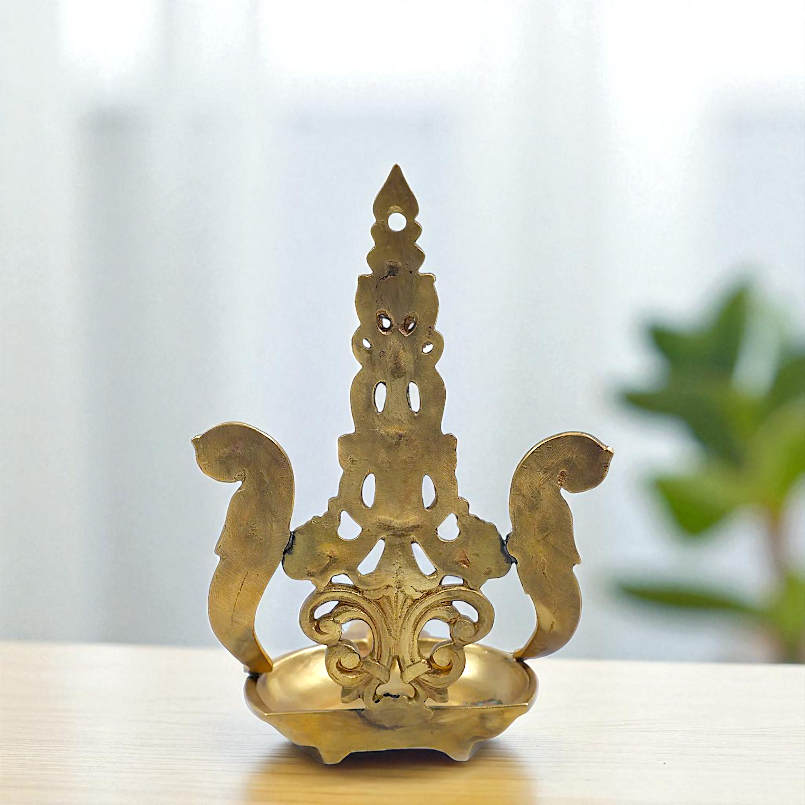 Parrot Diya wall decor oil lamp Bronze/Panchaloha - 8 Inches Nikuressence