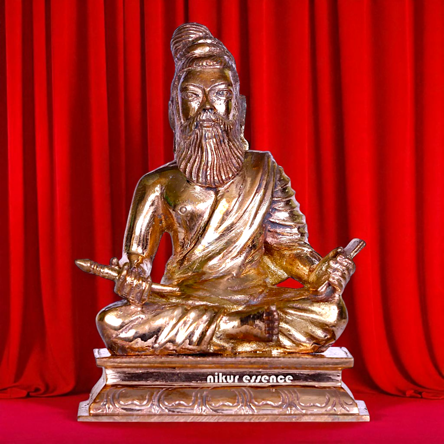 Philosopher Thiruvalluvar Tamil Guru seated Bronze/Panchaloha idol - 3 Inches Nikuressence