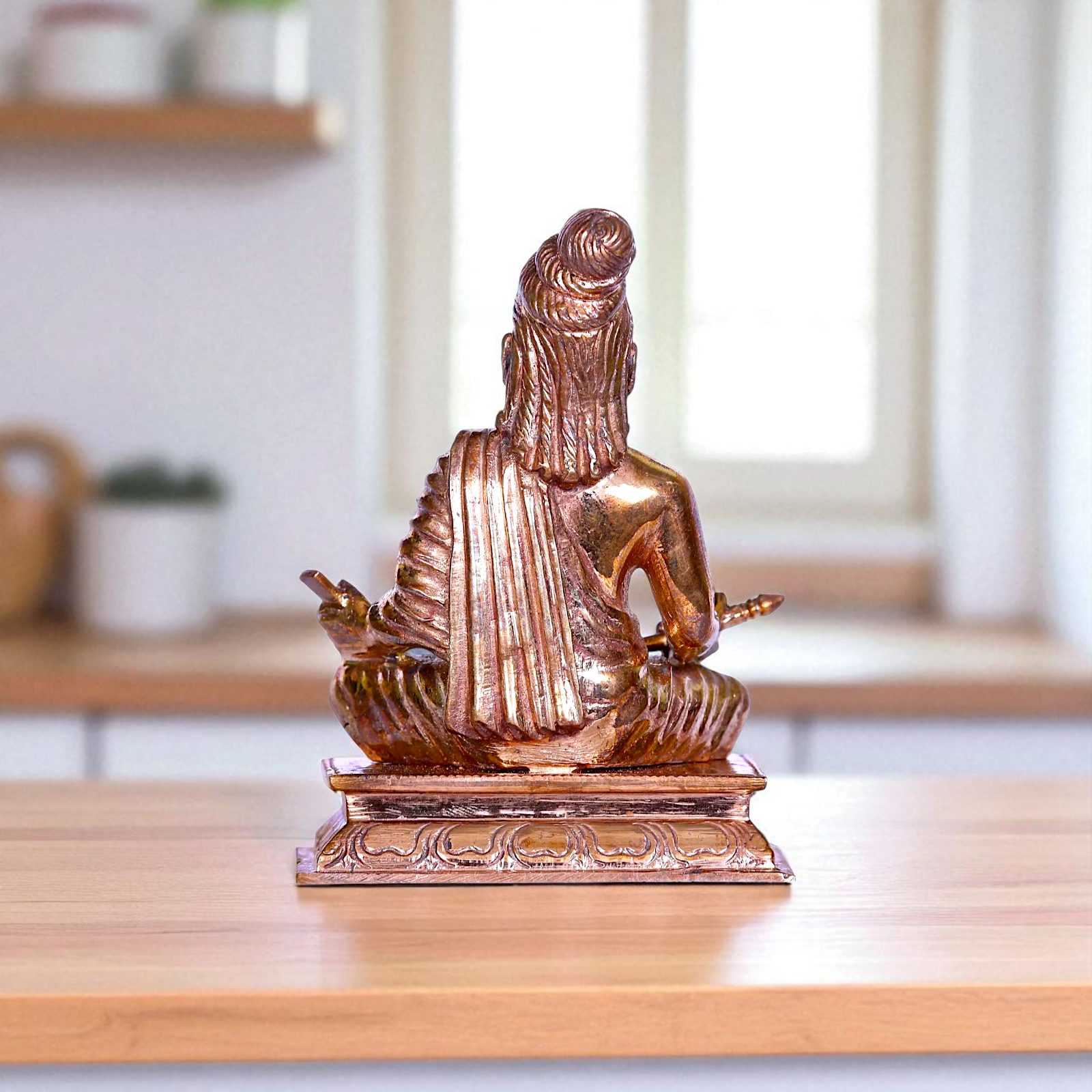 Philosopher Thiruvalluvar Tamil Guru seated Bronze/Panchaloha idol - 3 Inches Nikuressence