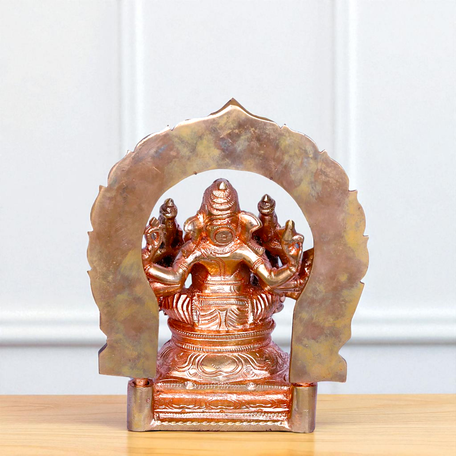 Lord Ganesha Seated with wives Goddess Riddhi Siddhi Blessing Bronze/Panchaloha idol - 6 inches Nikuressence