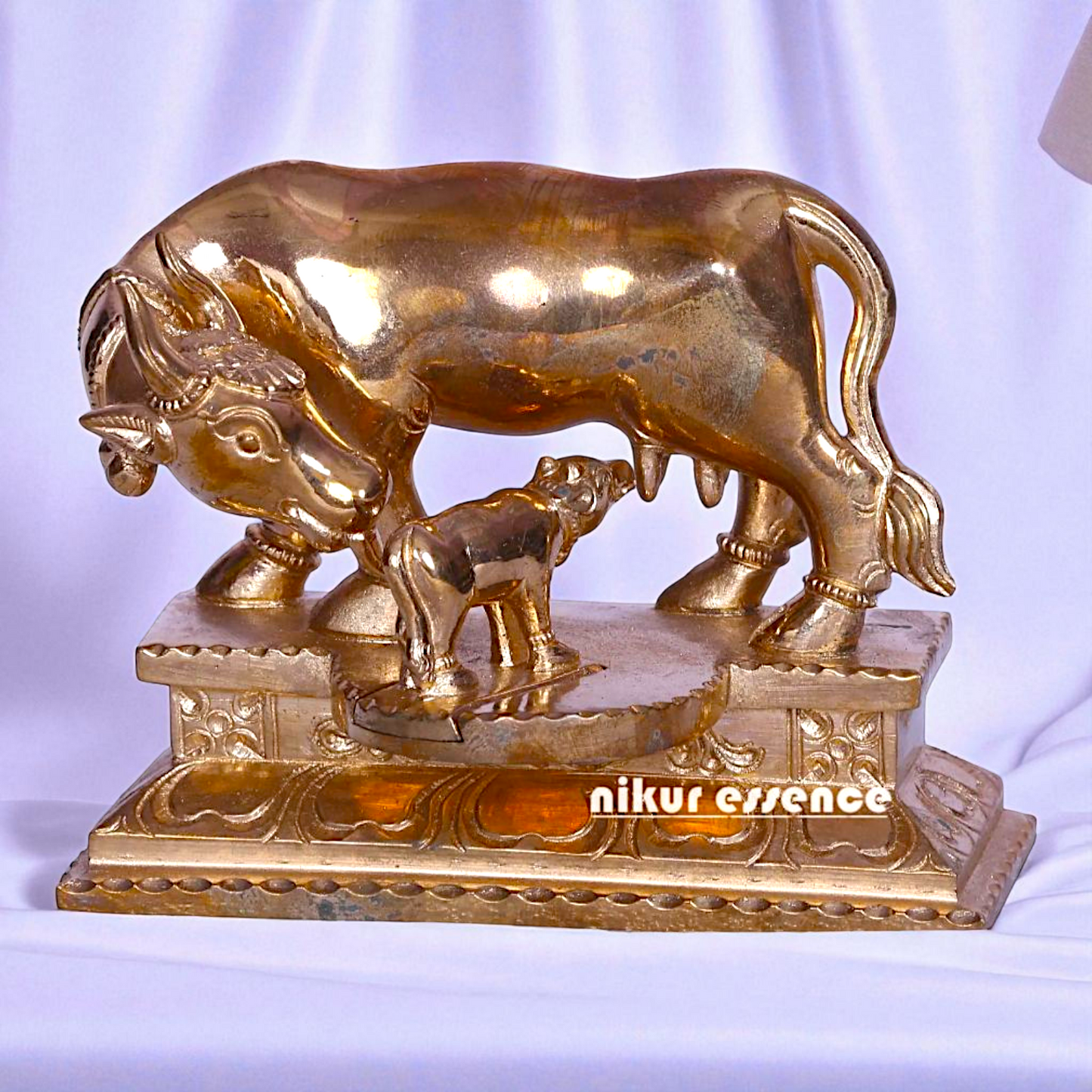 Goddess kamadhenu Cow mata with Calf Bronze/Panchaloha idol - 4 Inches Nikuressence