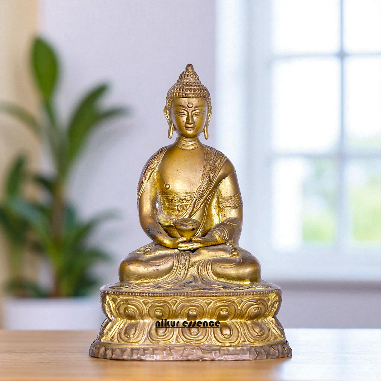 Lord Buddha seated with dhayan mudra Bronze Panchaloha idol - 8 Inches Nikuressence