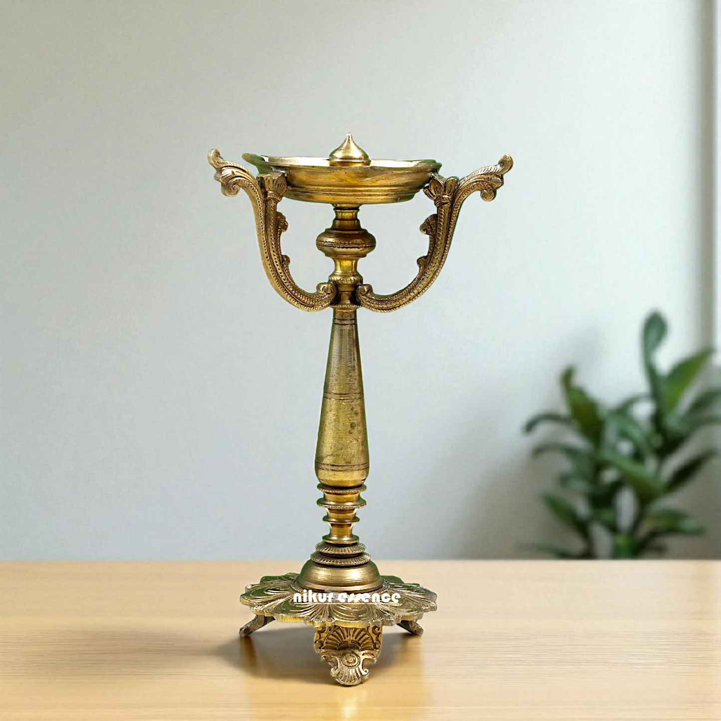 Panchaloha Bronze wick diya lamp - 10 Inches Nikuressence