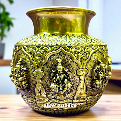 Asthalakahmi kalash Matka solid Brass - 5 Inches Nikuressence