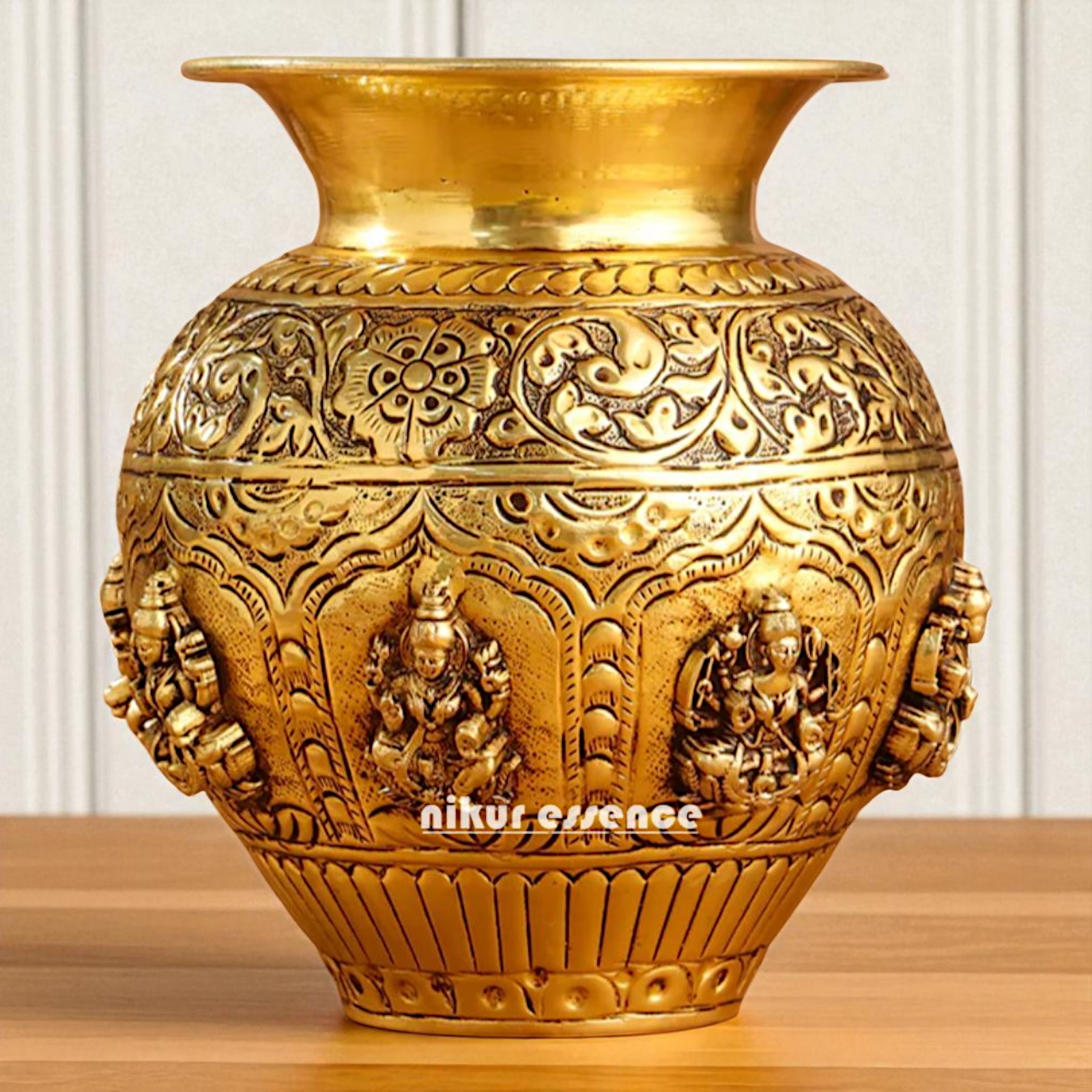 Asthalakshmi pot Matka kalash Solid Brass - 9 Inches Nikuressence