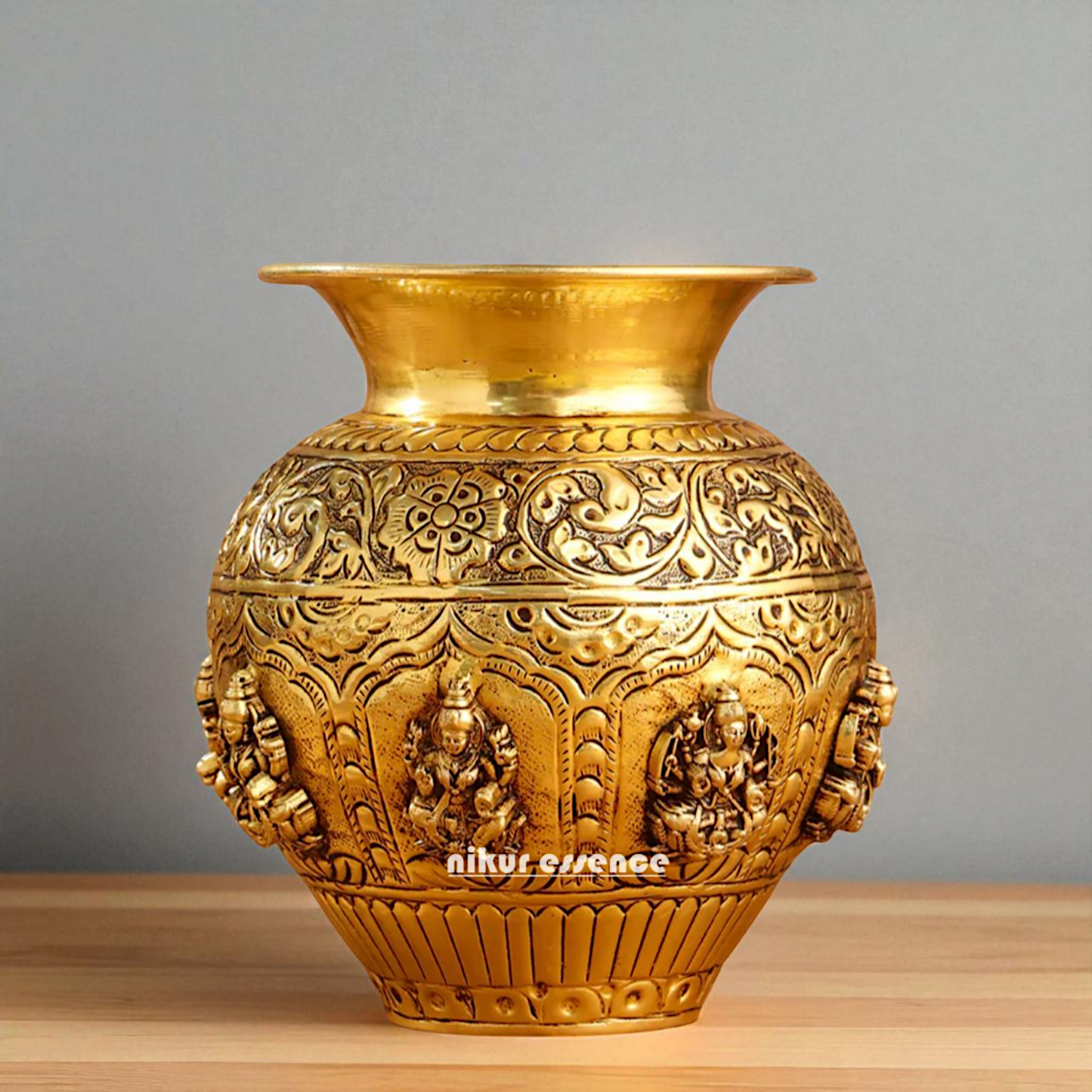 Asthalakshmi pot Matka kalash Solid Brass - 9 Inches Nikuressence