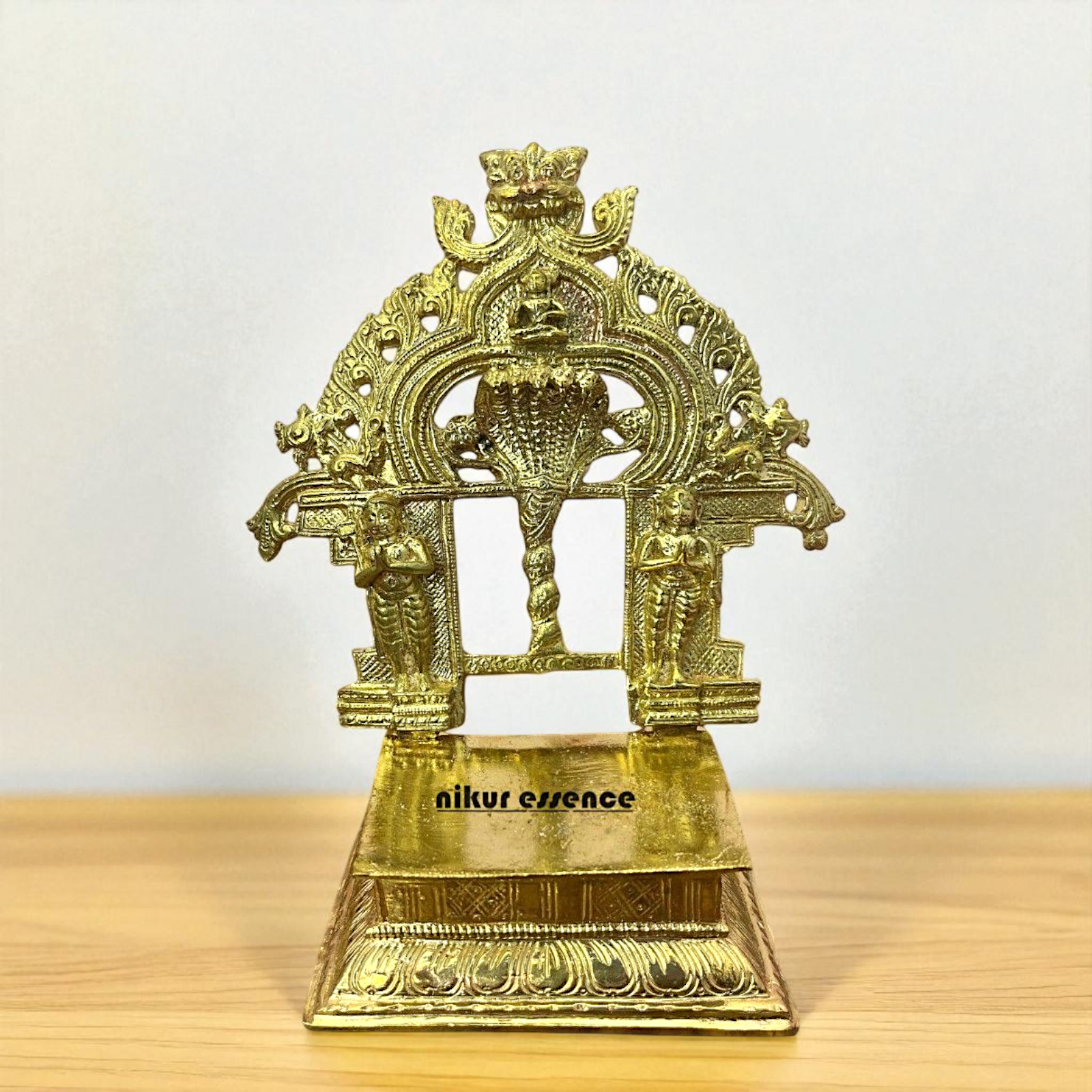 Singhasan prabhavali peeta chowki Bronze/Panchaloha - 6.5 Inches Nikuressence