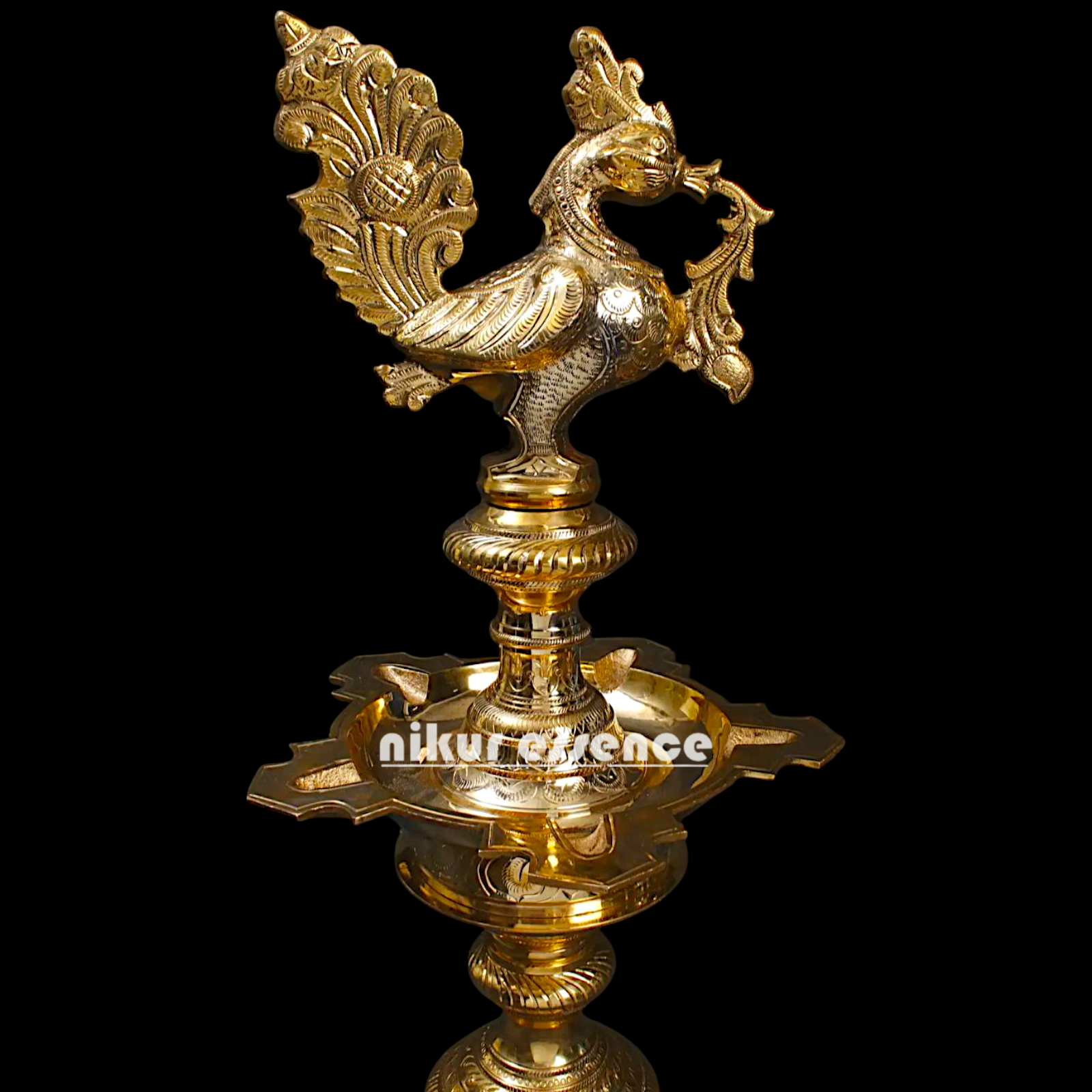 Traditional Brass Kuthu Vilakku with Annam Motif – Nikur Essence Nikuressence