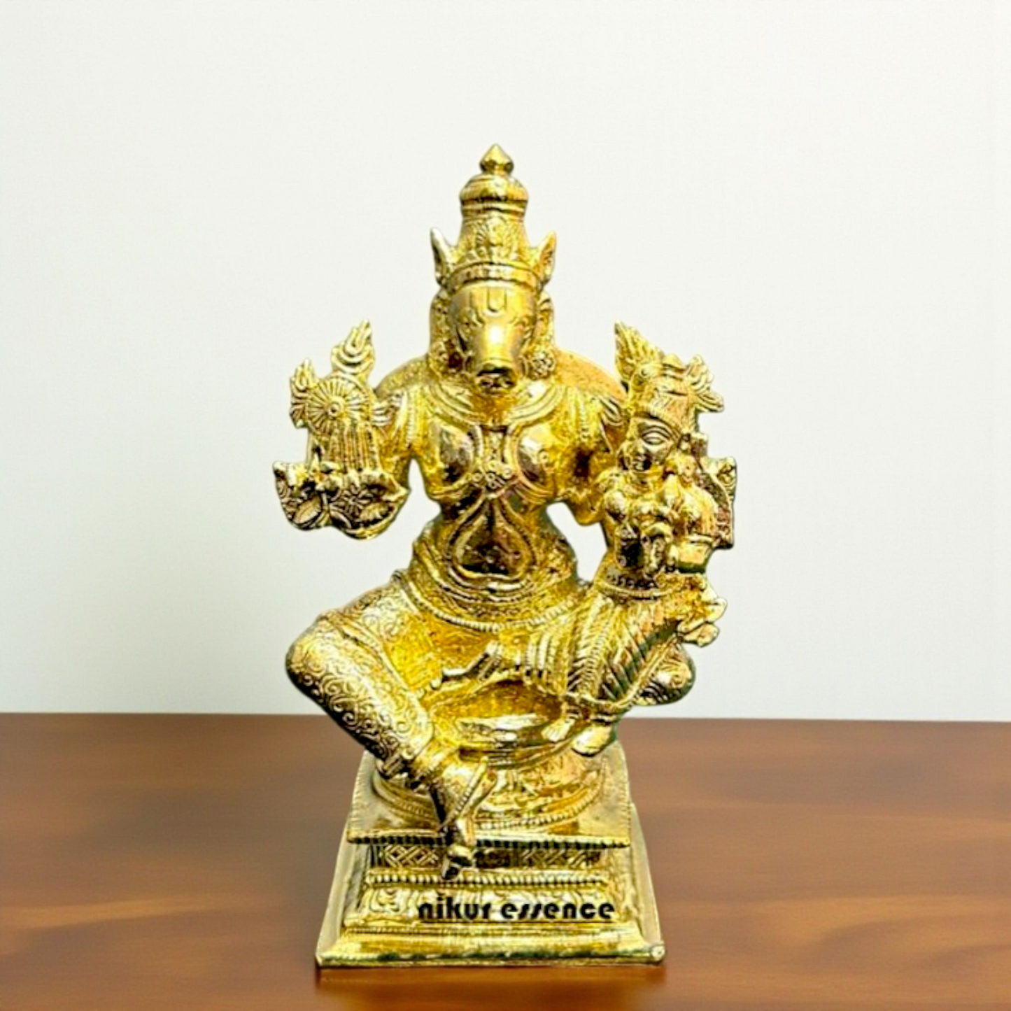 Vaha Vishnu Lakshmi Maa Seated Panchaloha Idol Nikuressence