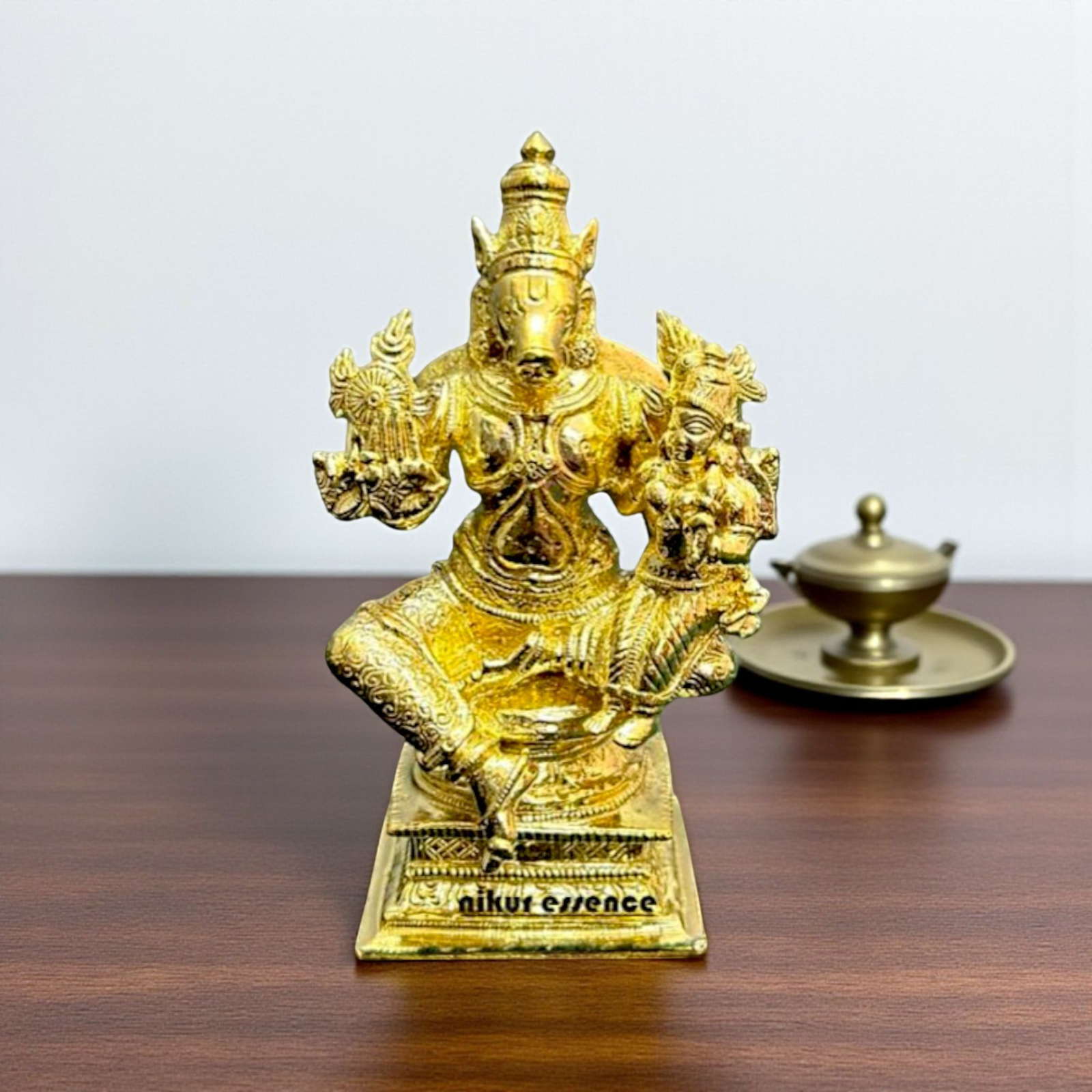 Vaha Vishnu Lakshmi Maa Seated Panchaloha Idol Nikuressence