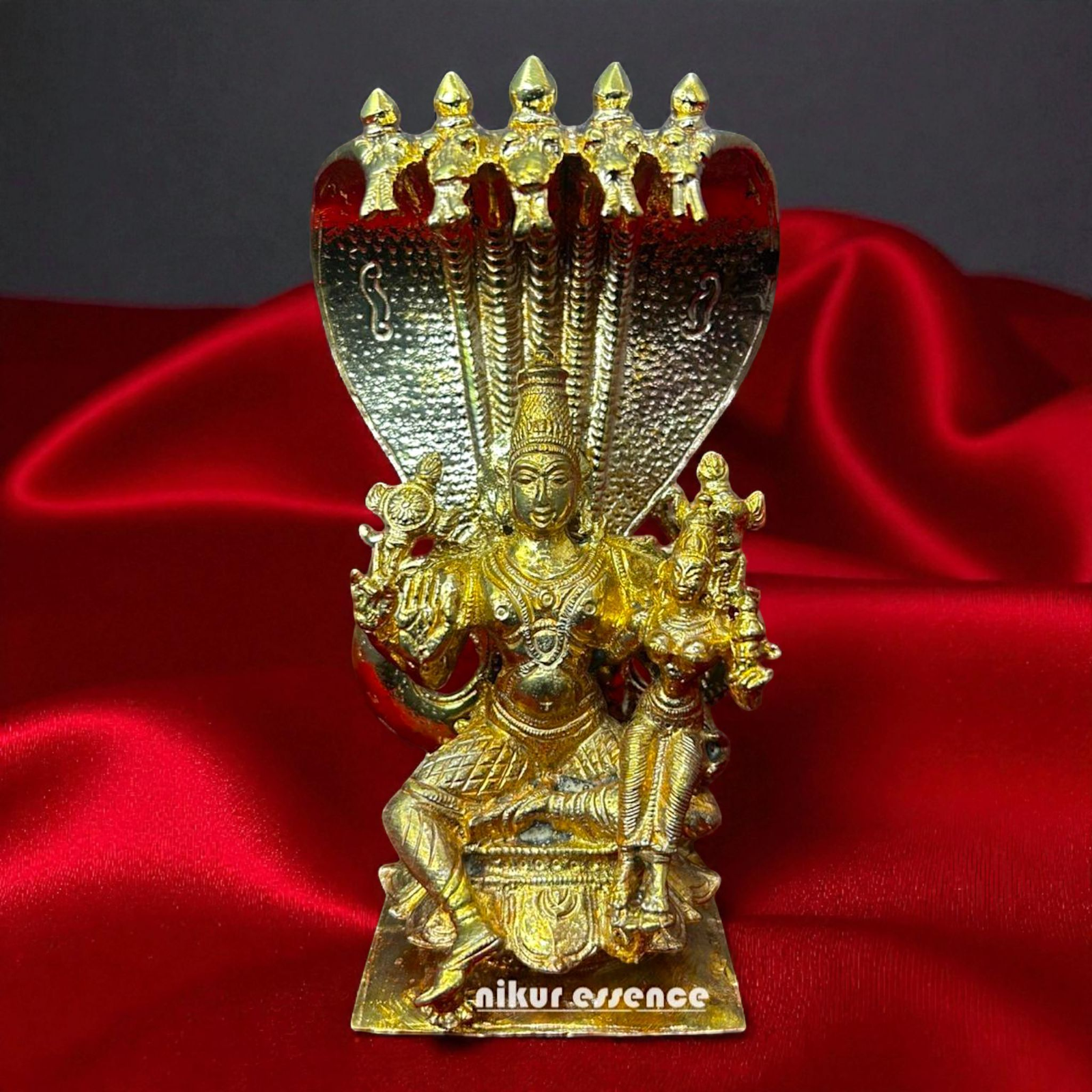 Vishnu Bhagwan with Goddess Lakshmi Idol in Panchaloha – Divine Duo Sculpture for Pooja Room, Vastu, and Temple Decor | Antique Bronze Finish Panchaloha Murti Nikuressence