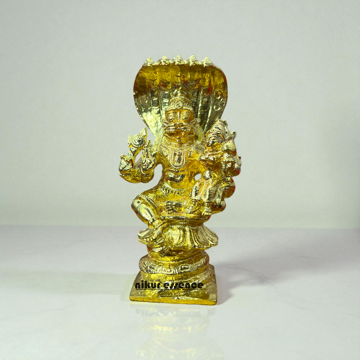 Nikur Essence Seated Lakshmi Narasimha Idol in Panchaloha – Handcrafted Antique Finish Vishnu Avatar with Lakshmi for Home Nikuressence