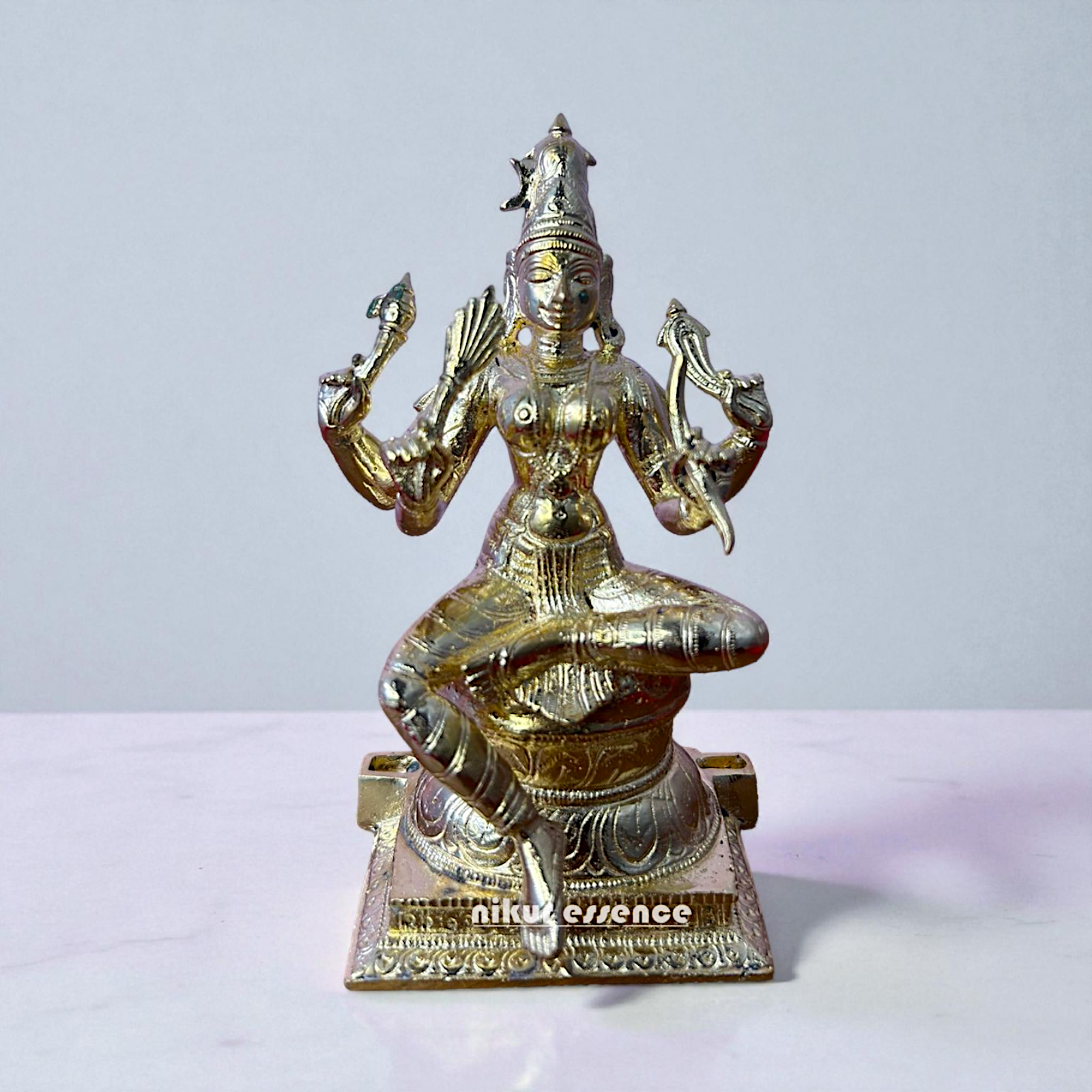 Divine Lalita Devi Panchaloha Idol – Exquisite Handcrafted Goddess Statue Nikuressence