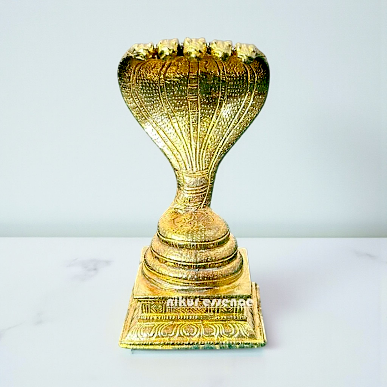 Divine Naag Peeta Panchaloha Idol by Nikur Essence – Handcrafted Sacred Snake Deity Statue in Panchaloha Metal for Protection Nikuressence