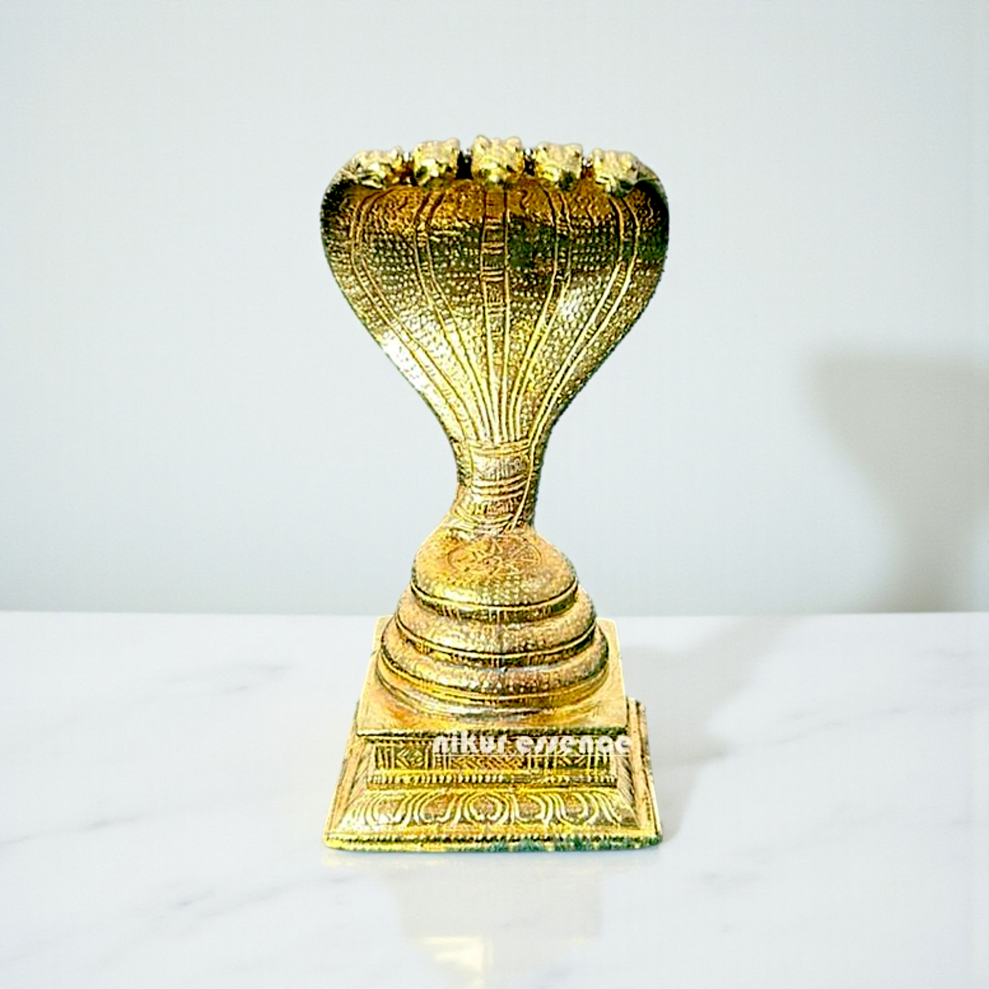 Divine Naag Peeta Panchaloha Idol by Nikur Essence – Handcrafted Sacred Snake Deity Statue in Panchaloha Metal for Protection Nikuressence