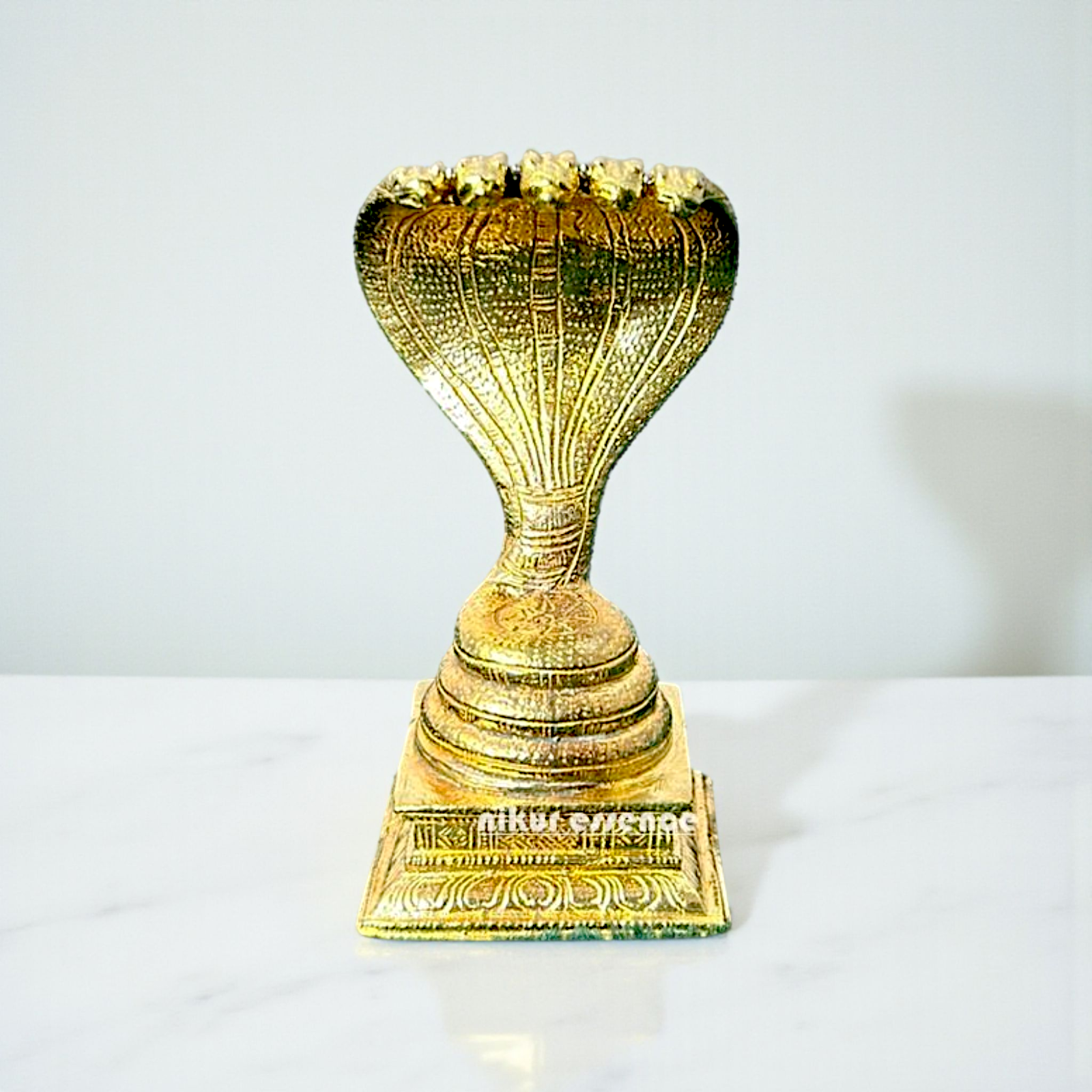 Divine Naag Peeta Panchaloha Idol by Nikur Essence – Handcrafted Sacred Snake Deity Statue in Panchaloha Metal for Protection Nikuressence