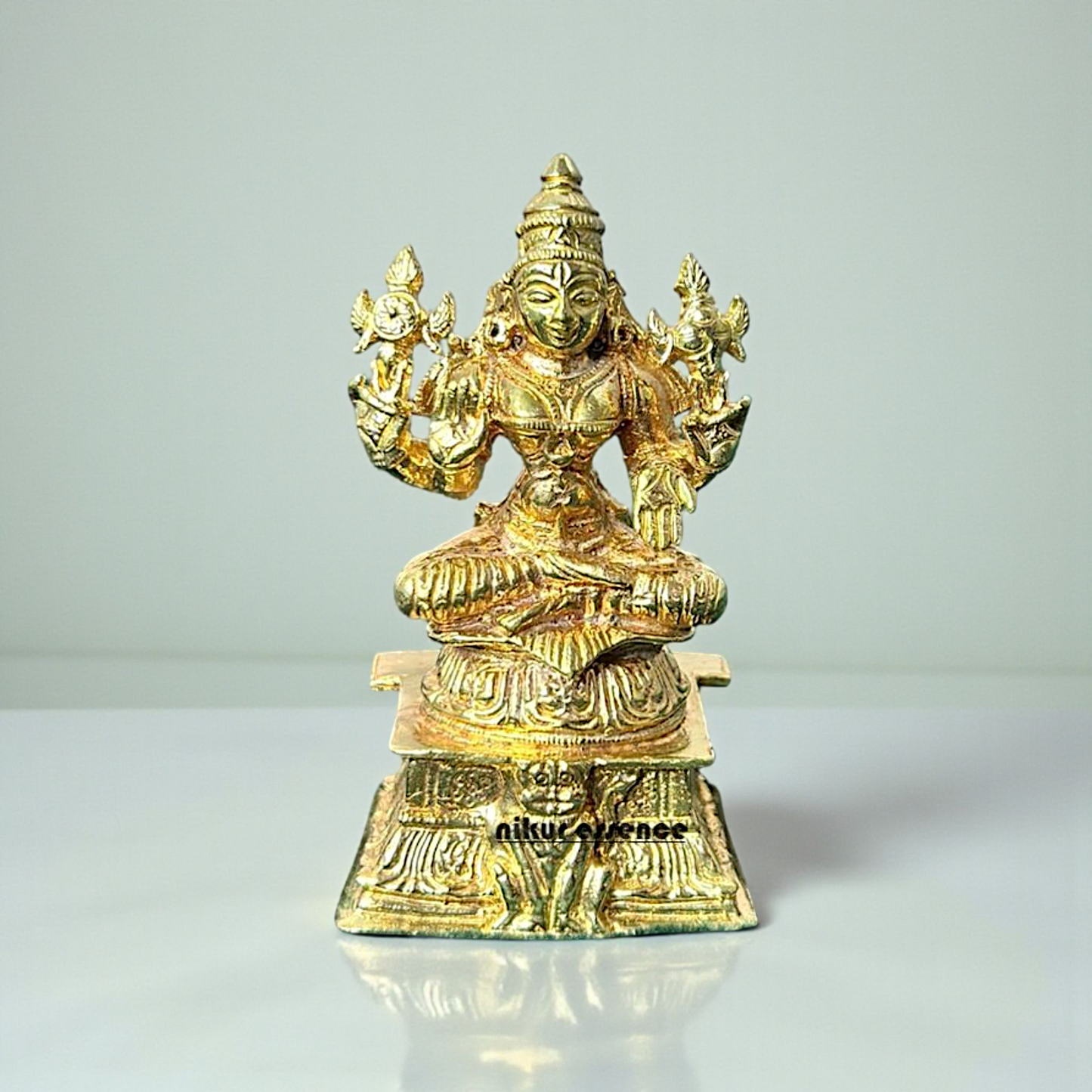 Divine Mookambika Panchaloha Idol by Nikur Essence – Handcrafted Sacred Goddess Statue Nikuressence