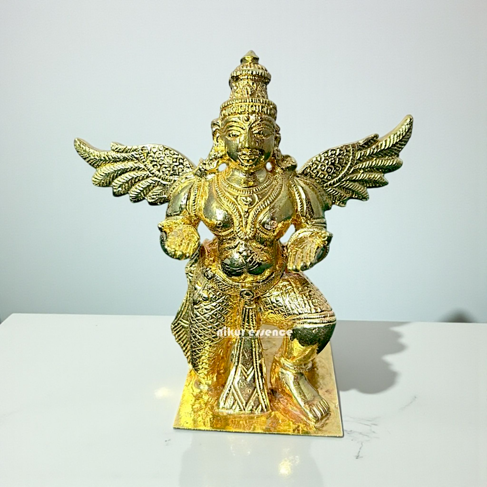 Garuda Vahan Panchaloha Idol by Nikur Essence – Handcrafted Sacred Metal Statue Symbolizing Devotion, Power Nikuressence
