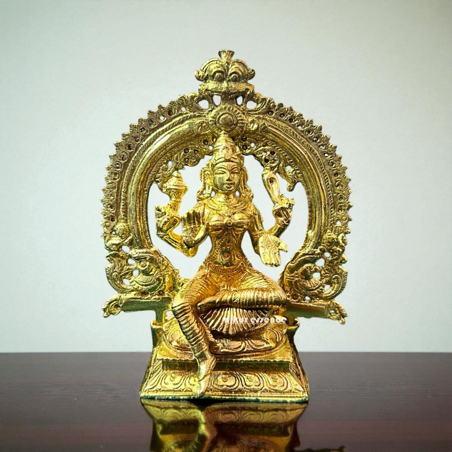 Nikur Essence Divine Goddess Lakshmi Ma Panchaloha Idol – Exquisite Handmade Panchaloha Lakshmi Devi Sculpture Nikuressence