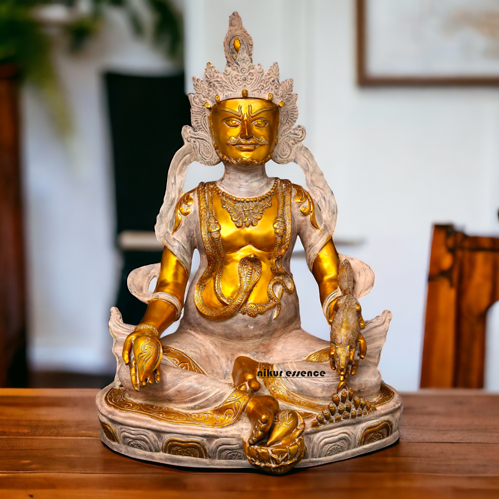 Brass kubera Sitting statue - 43 Inches Nikuressence