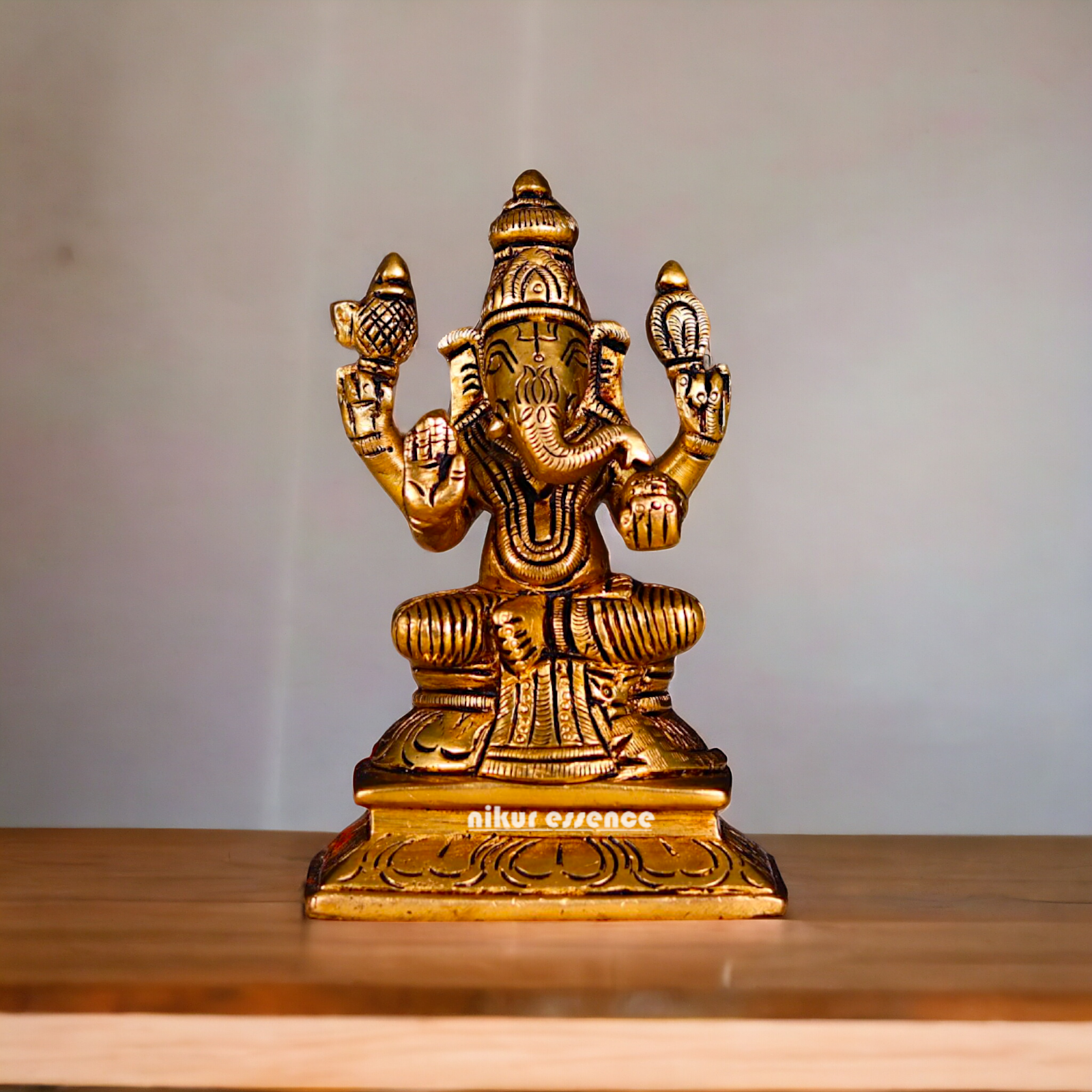 Antique Brass Ganesha Sitting statue - 4.5 inches Nikuressence