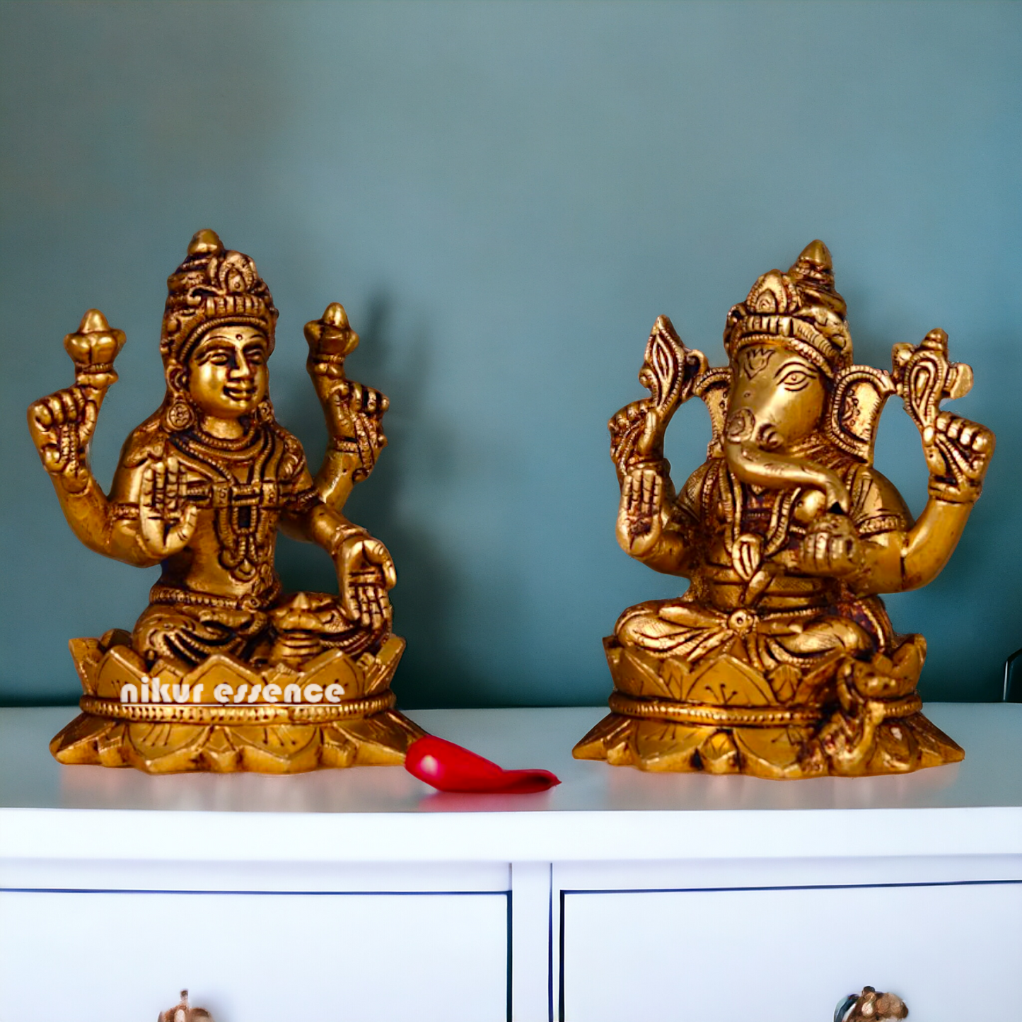 Pital Ganesha Lakshmi Brass Pair idol - 5.3 inches Nikuressence