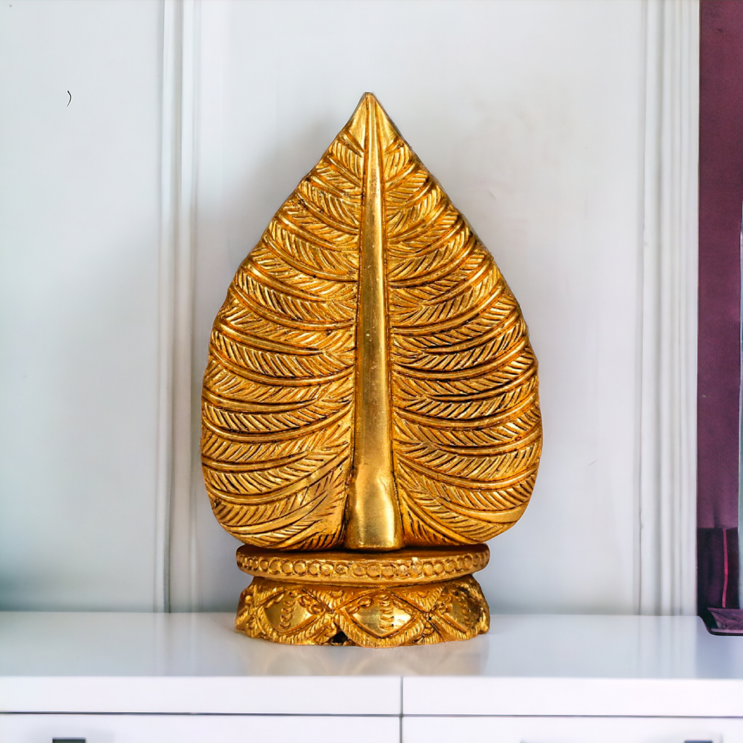 Pure Brass leaf Buddha Statue - 6 Inches Nikuressence