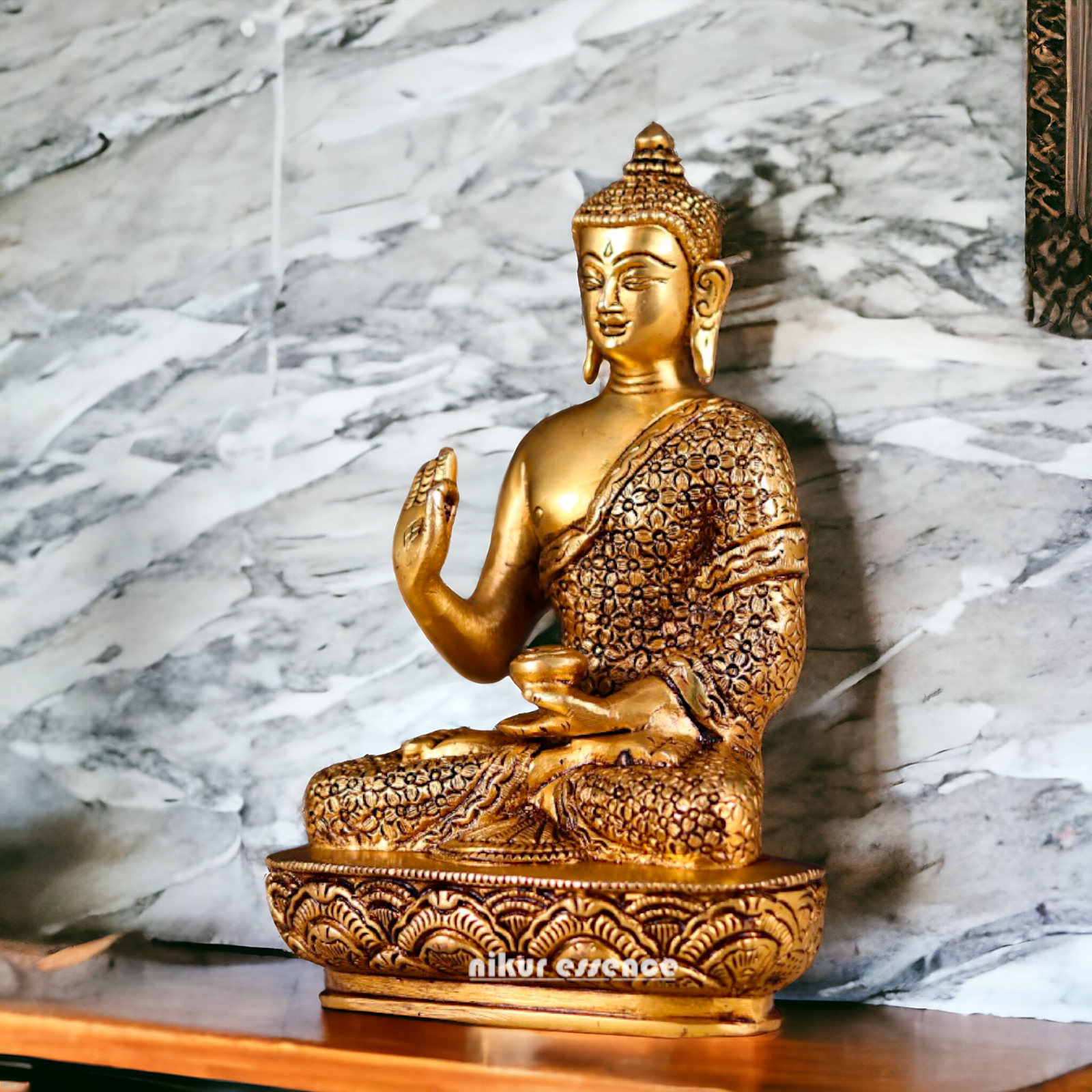 Superfine Brass Buddha Sitting statue - 8 inches Nikuressence