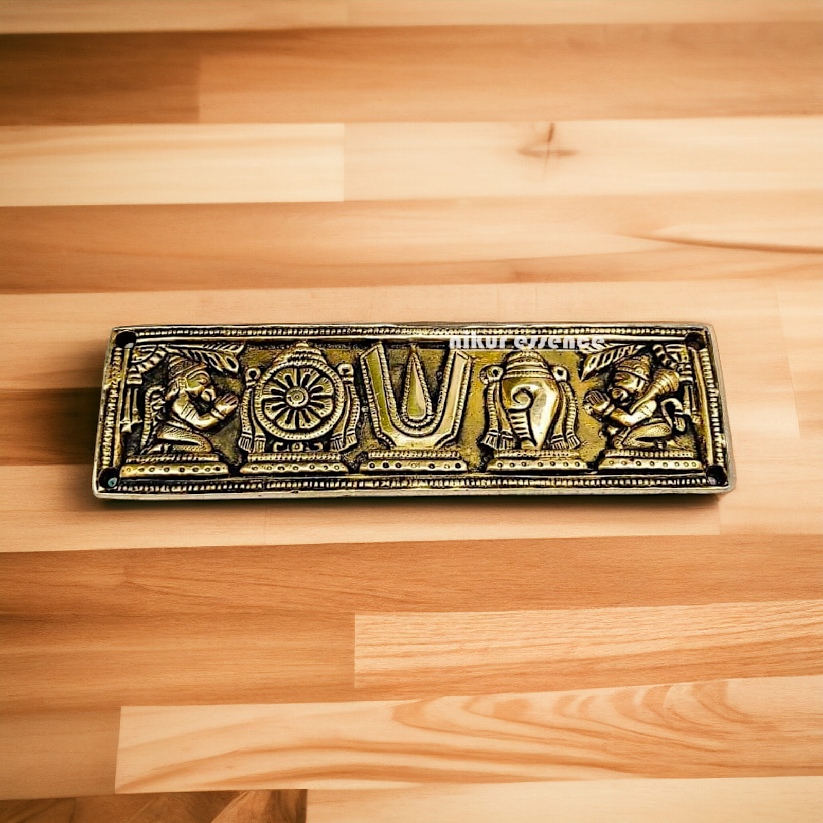 Shankh chakra namaha antique Brass wall Hanging- 2.8 Inches Nikuressence