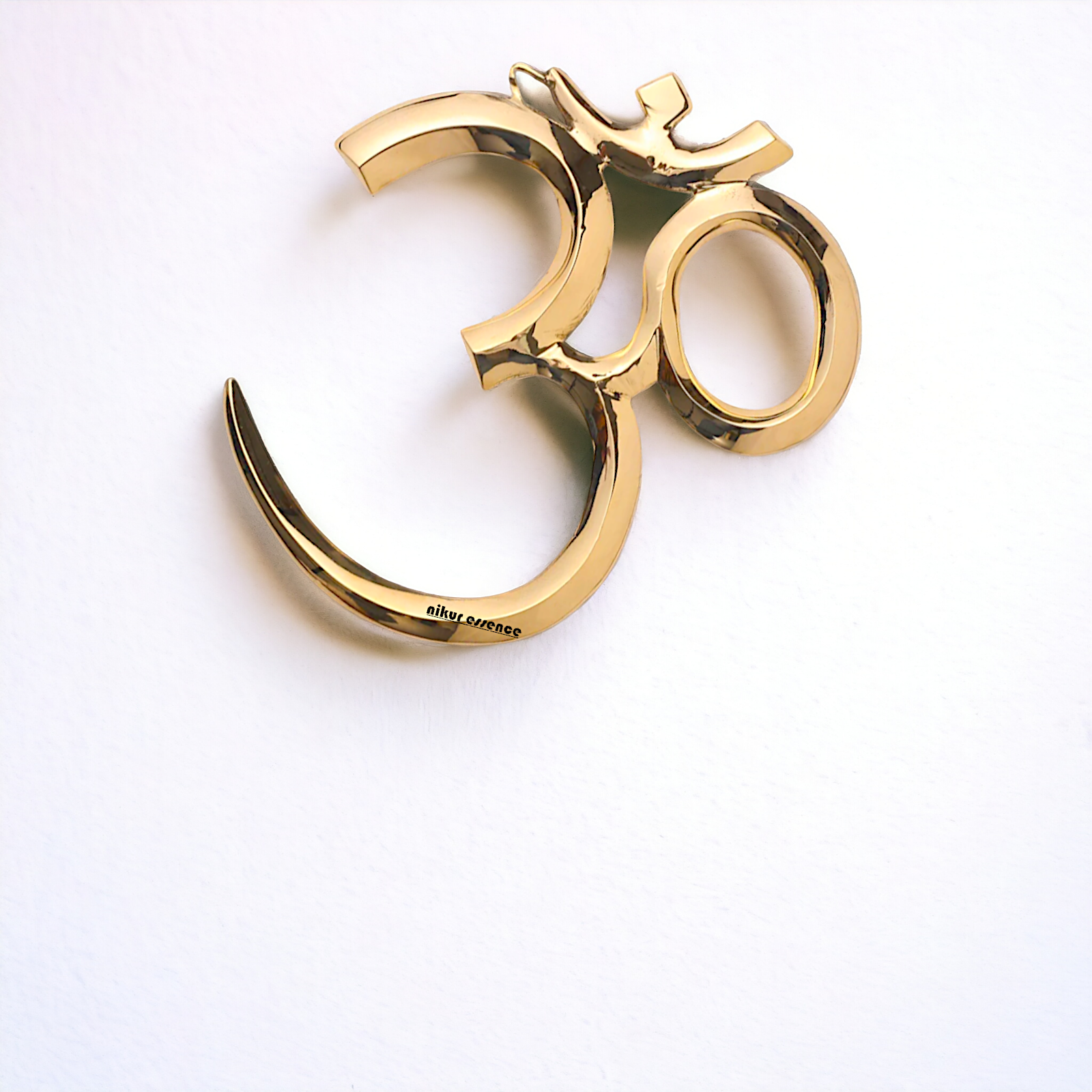 Om Brass wall hanging plate idol - 8 Inches Nikuressence